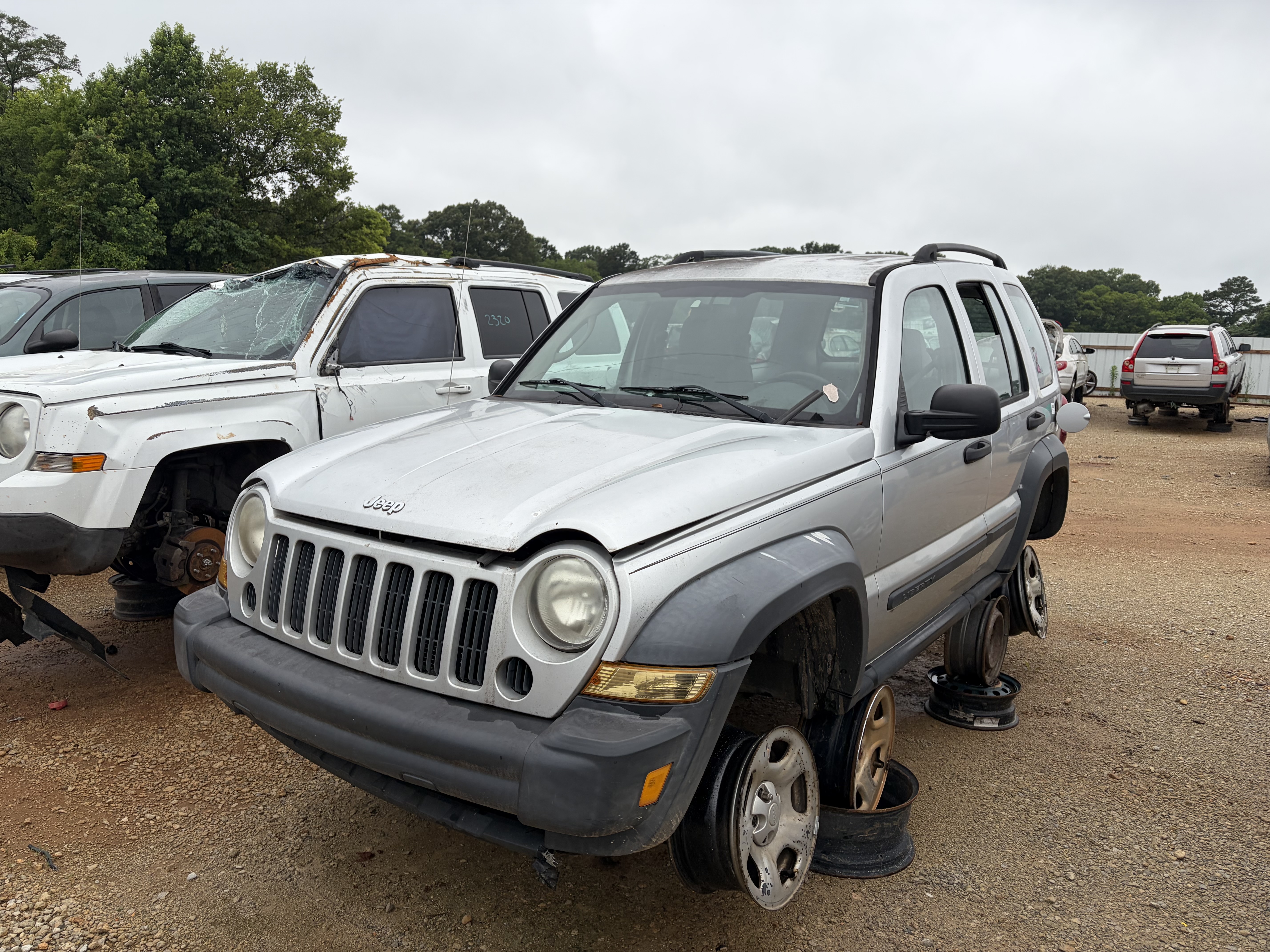 2006 JEEP Liberty