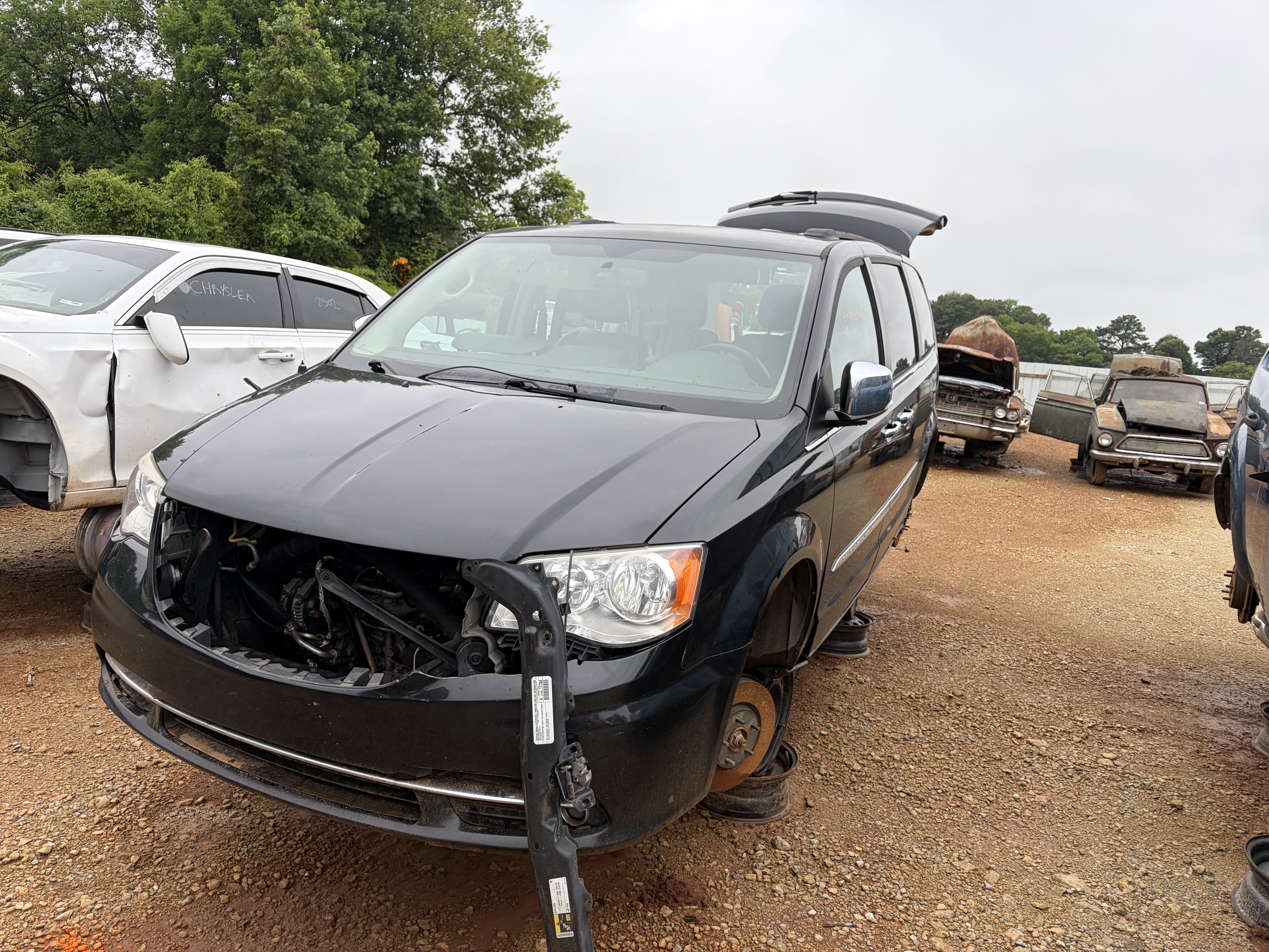 2015 CHRYSLER Town and Country