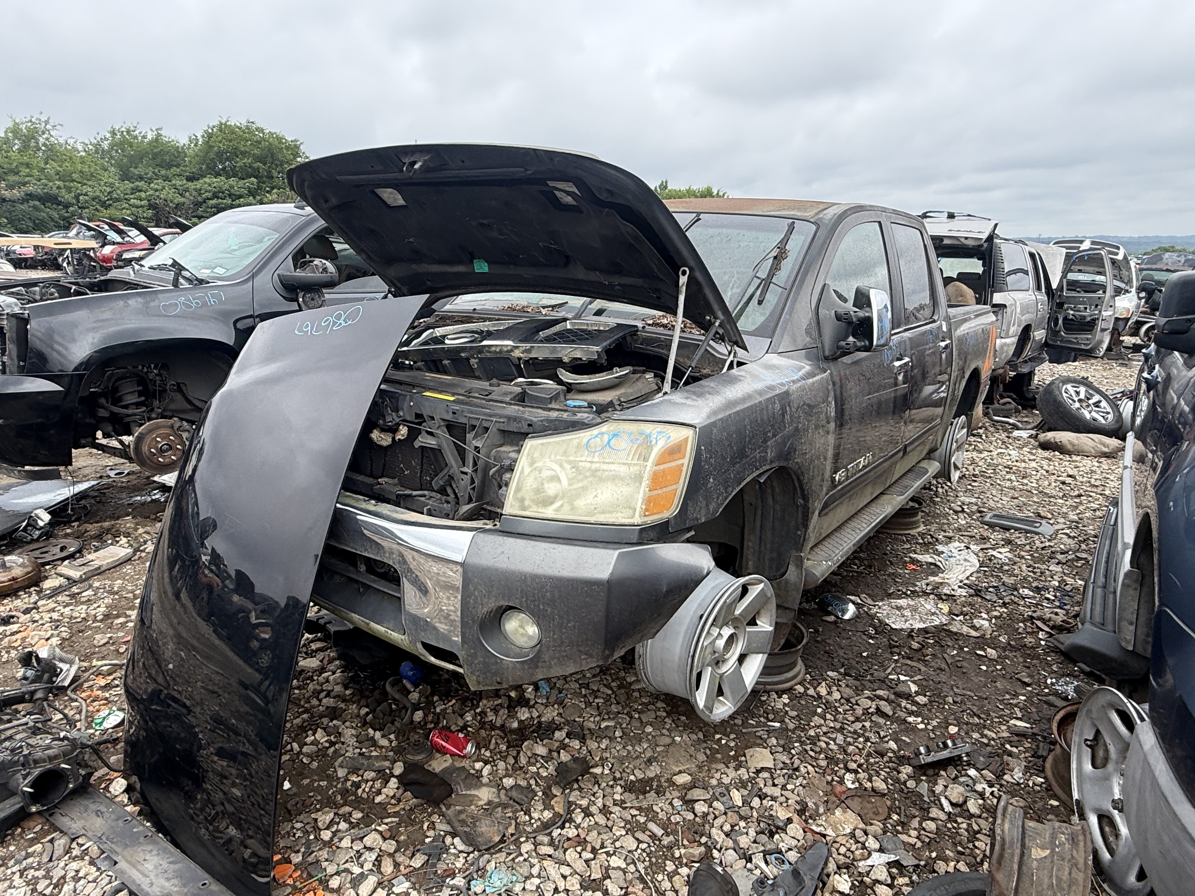 2005 NISSAN Titan