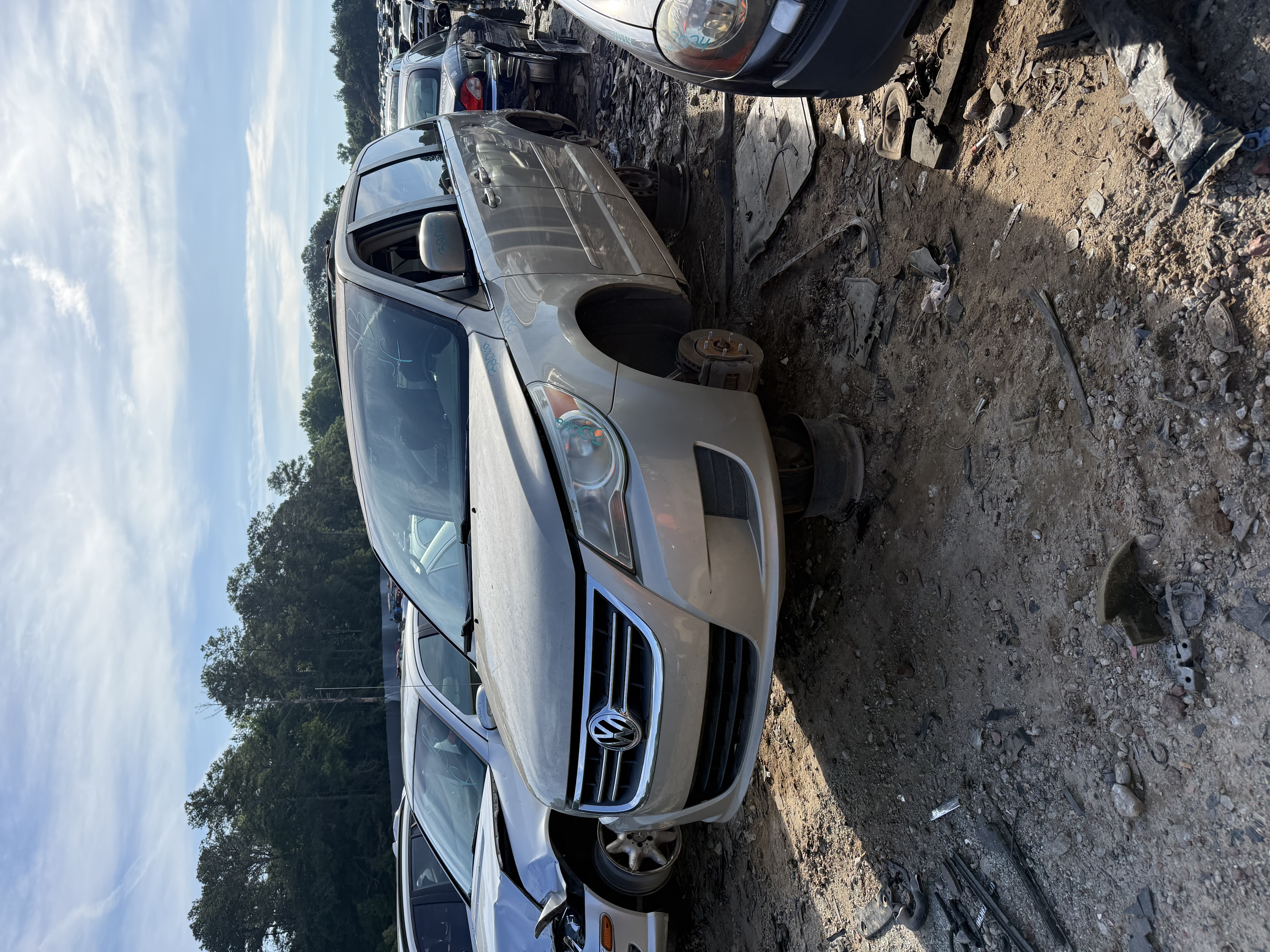 2009 VOLKSWAGEN Routan