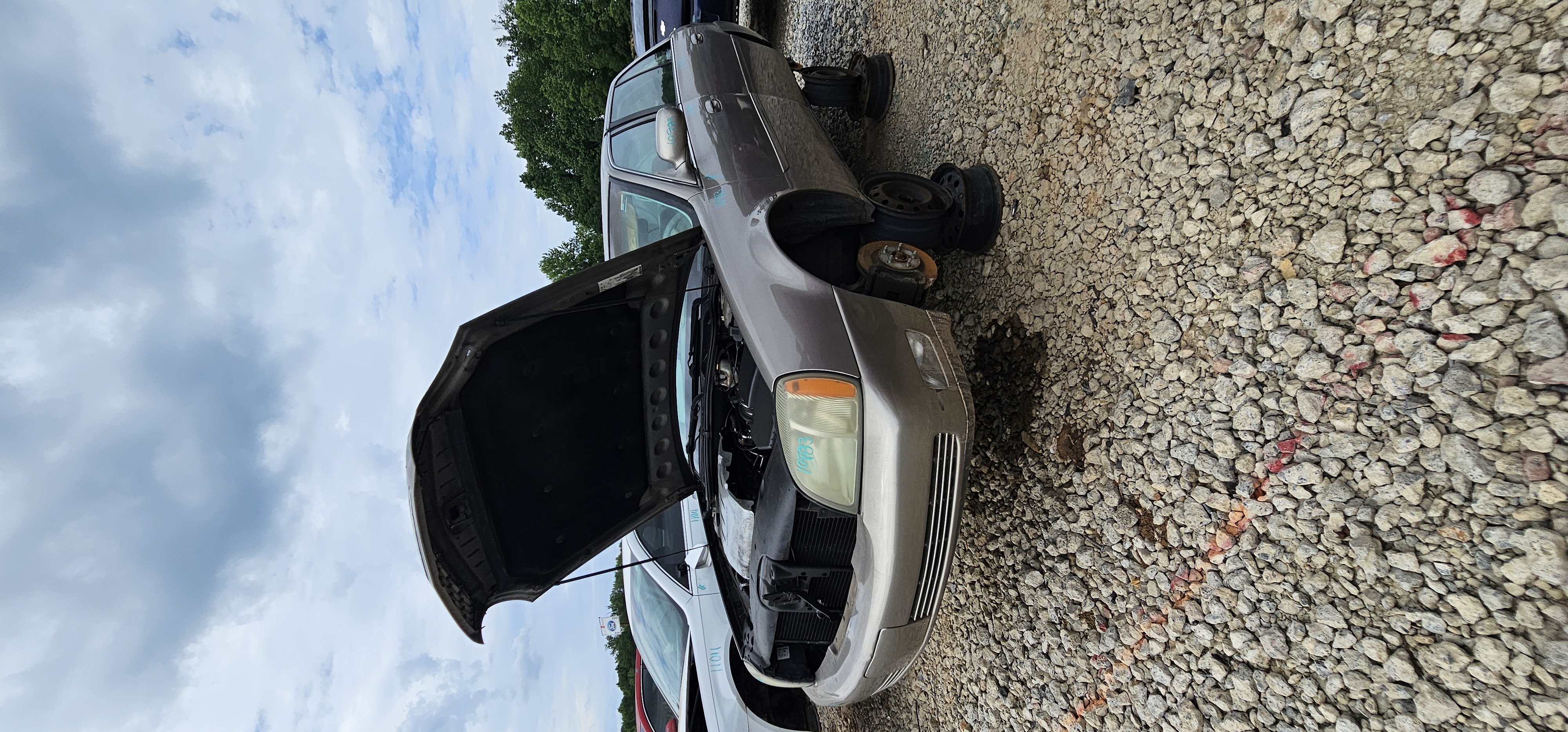 2004 CADILLAC Deville