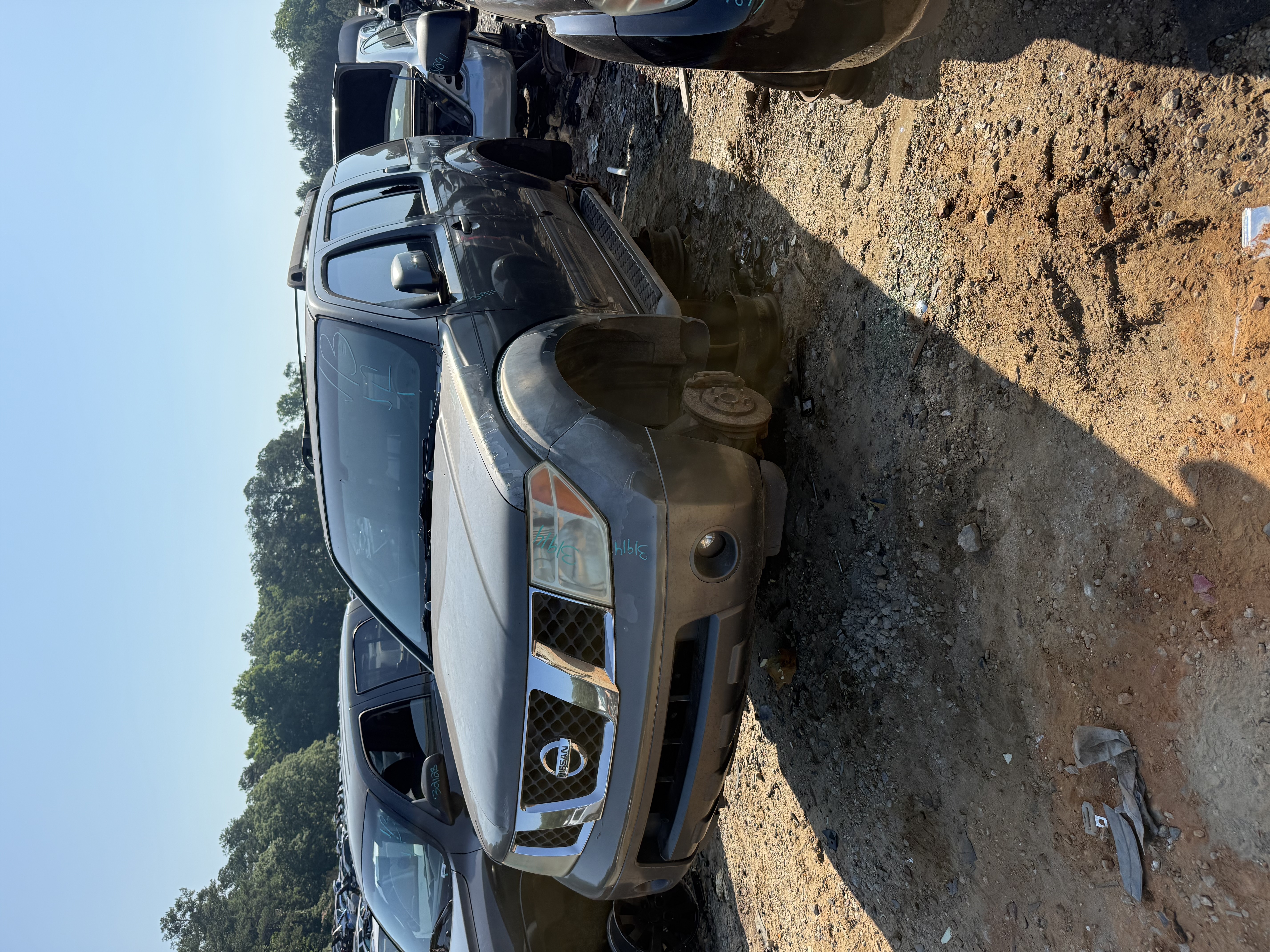 2005 NISSAN Pathfinder