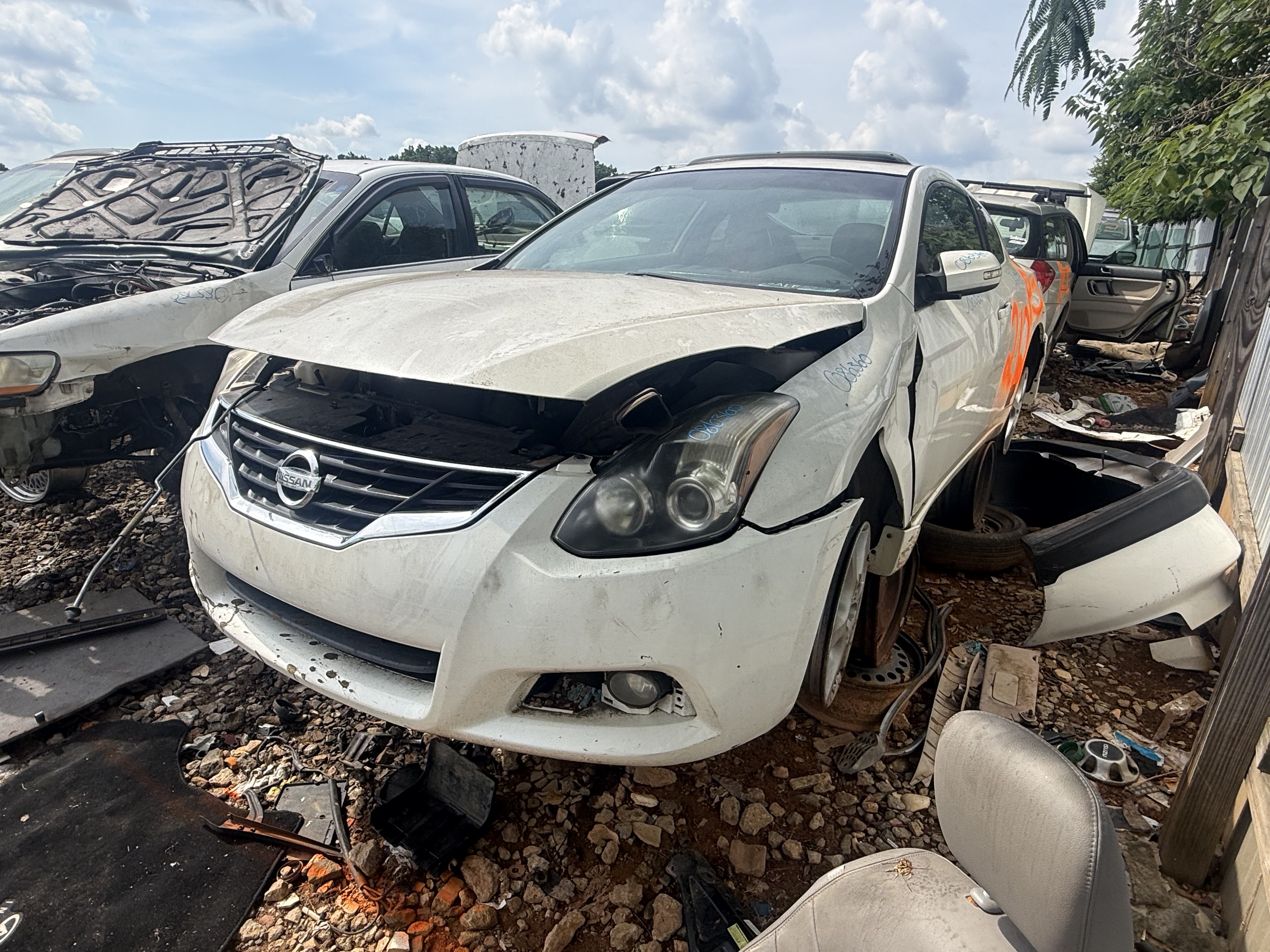 2012 NISSAN Altima