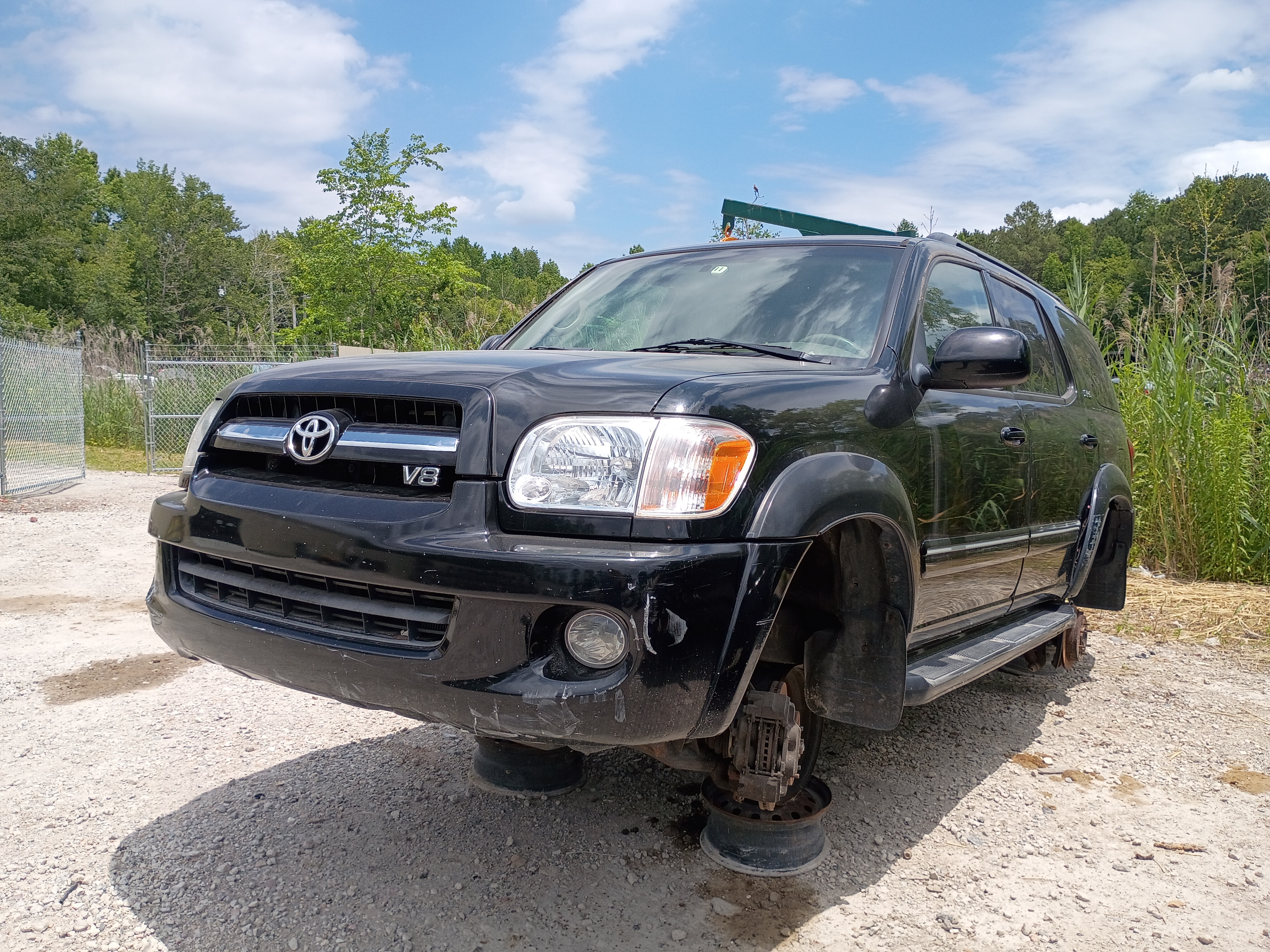 2005 TOYOTA Sequoia