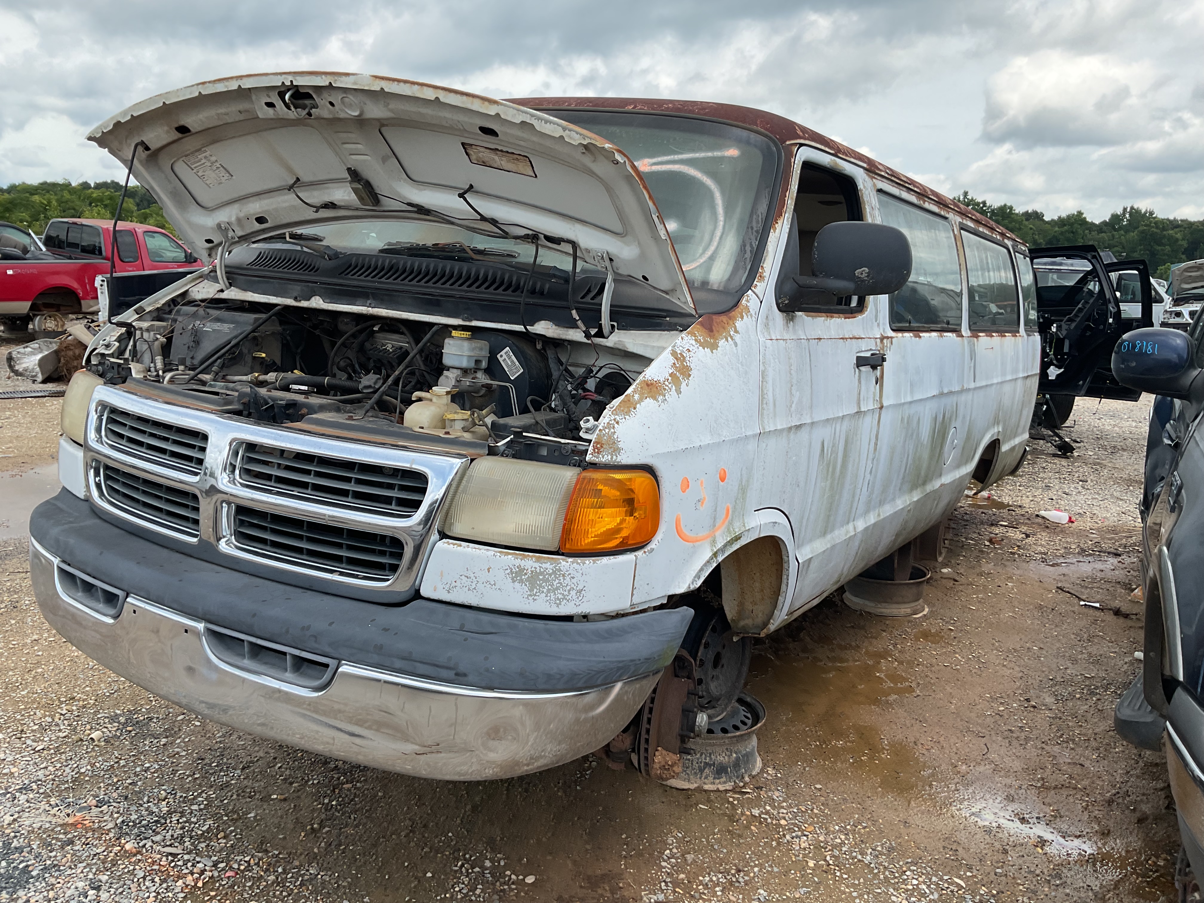 2001 DODGE Ram Wagon