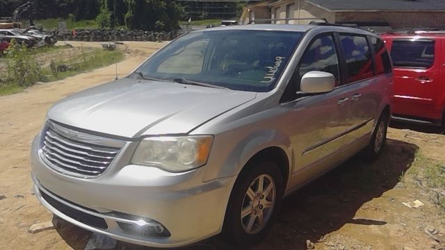 2011 CHRYSLER Town and Country