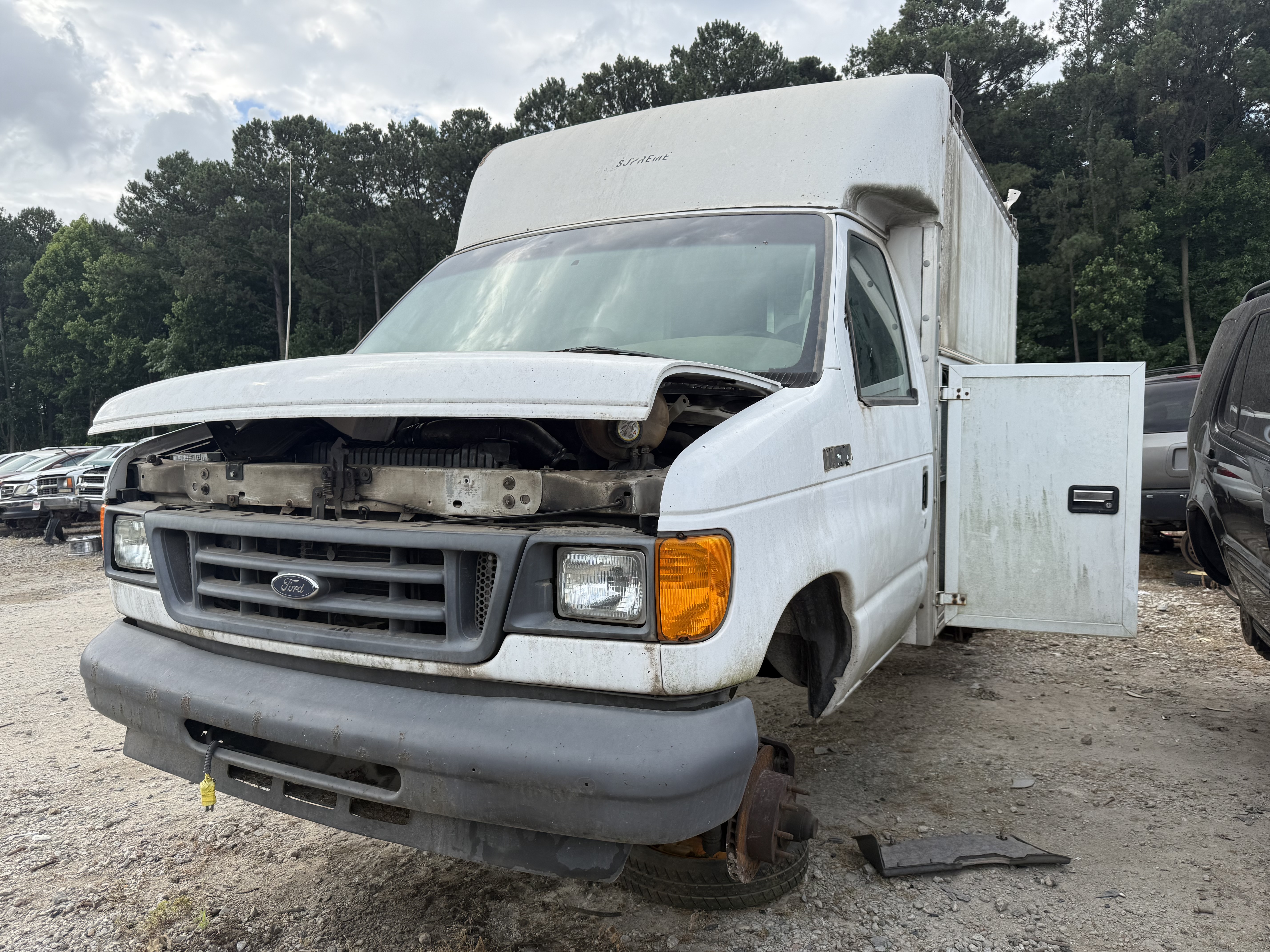 2006 FORD E-350