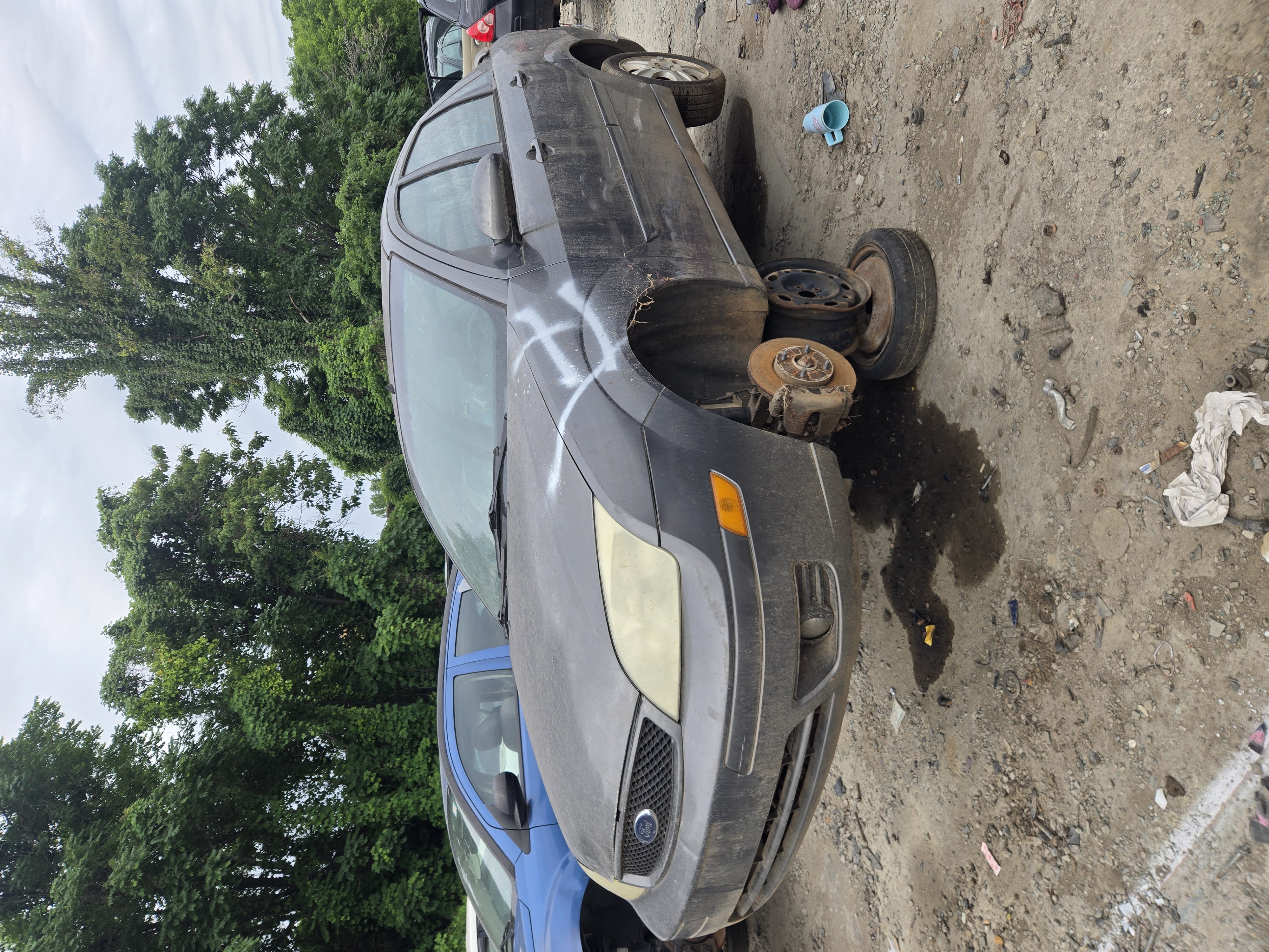2005 FORD Focus