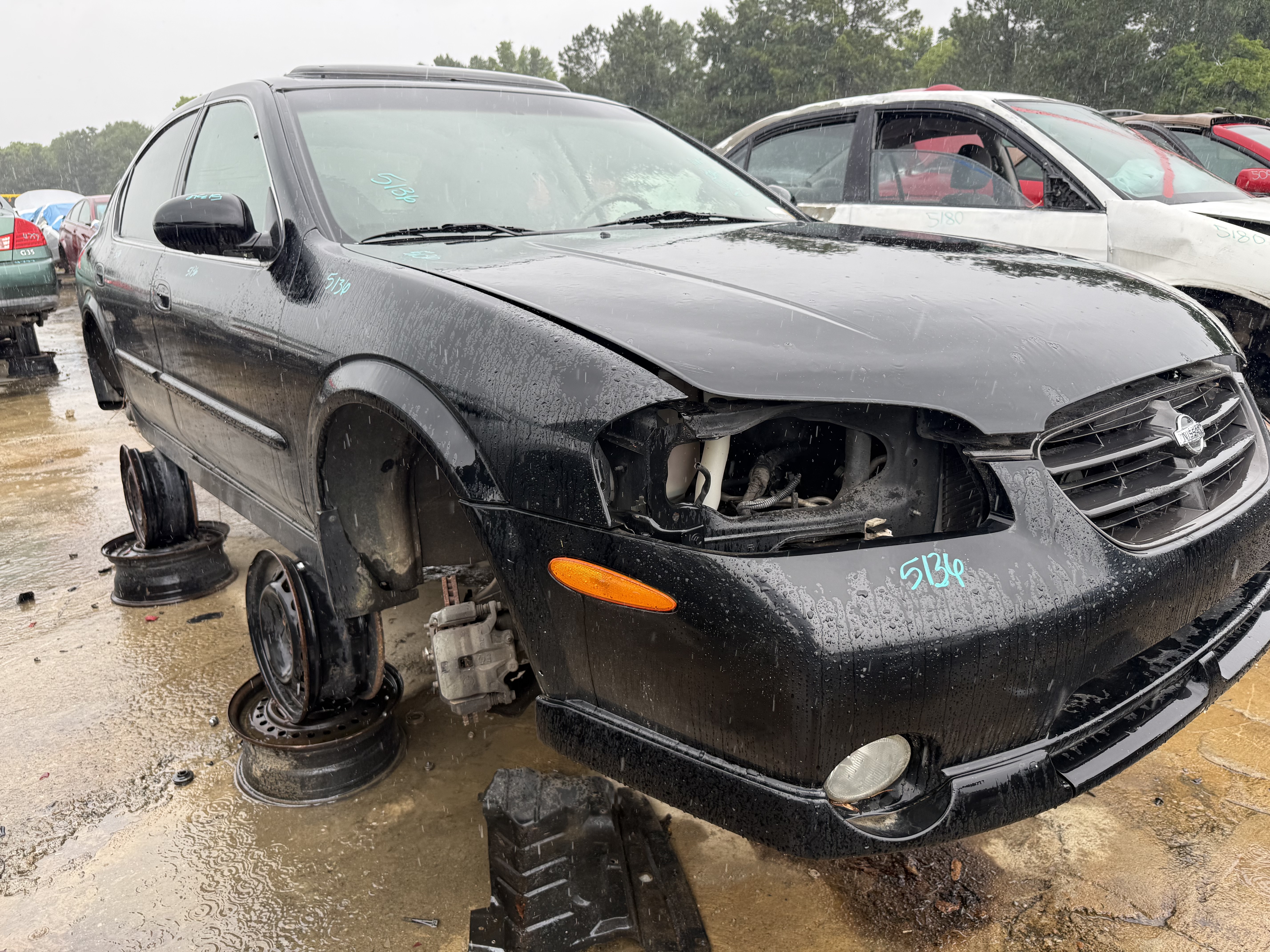 2001 NISSAN Maxima