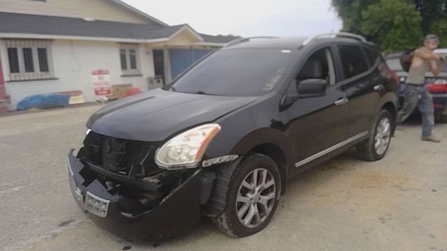 2011 NISSAN Rogue