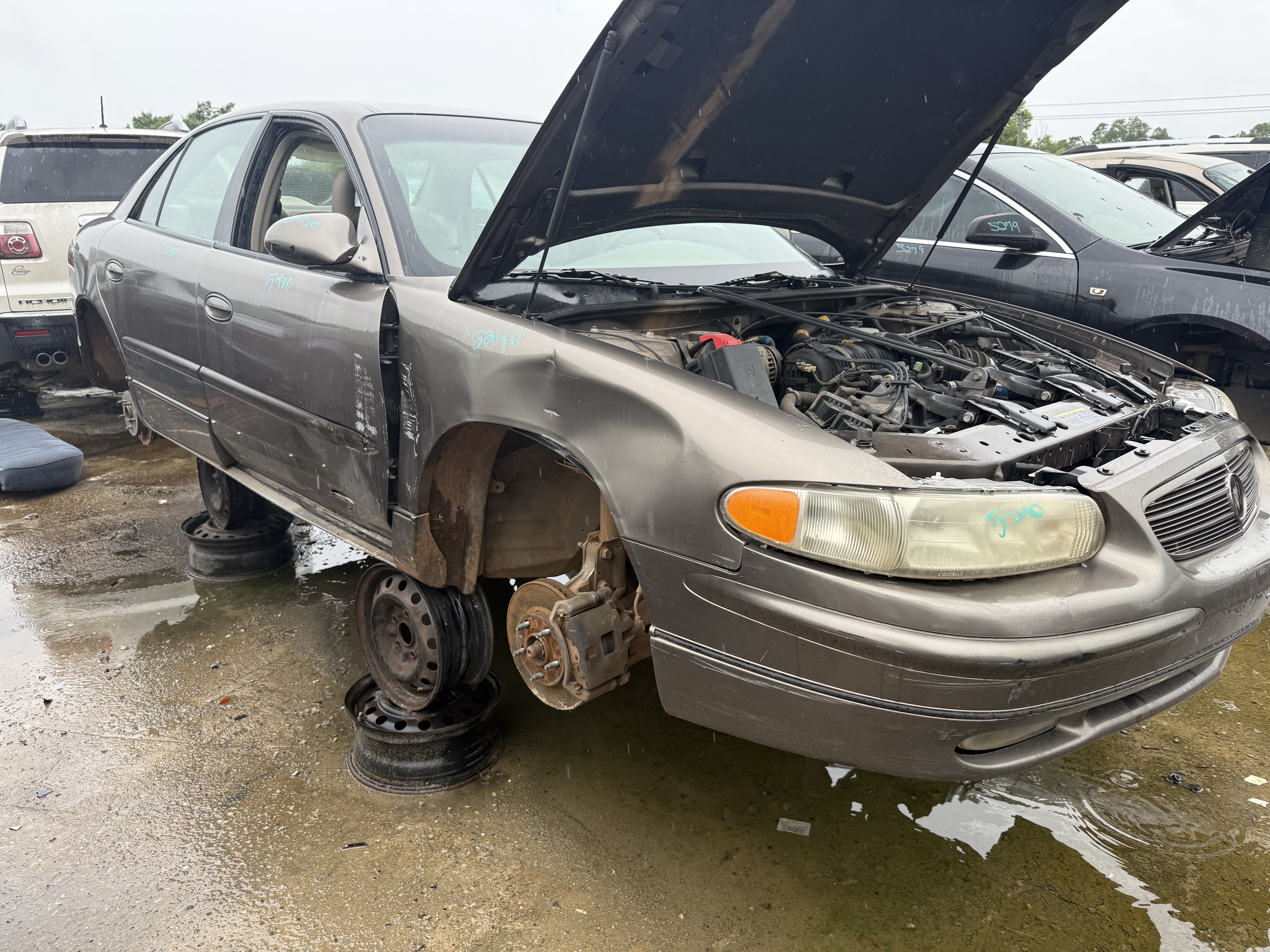 2004 BUICK Regal