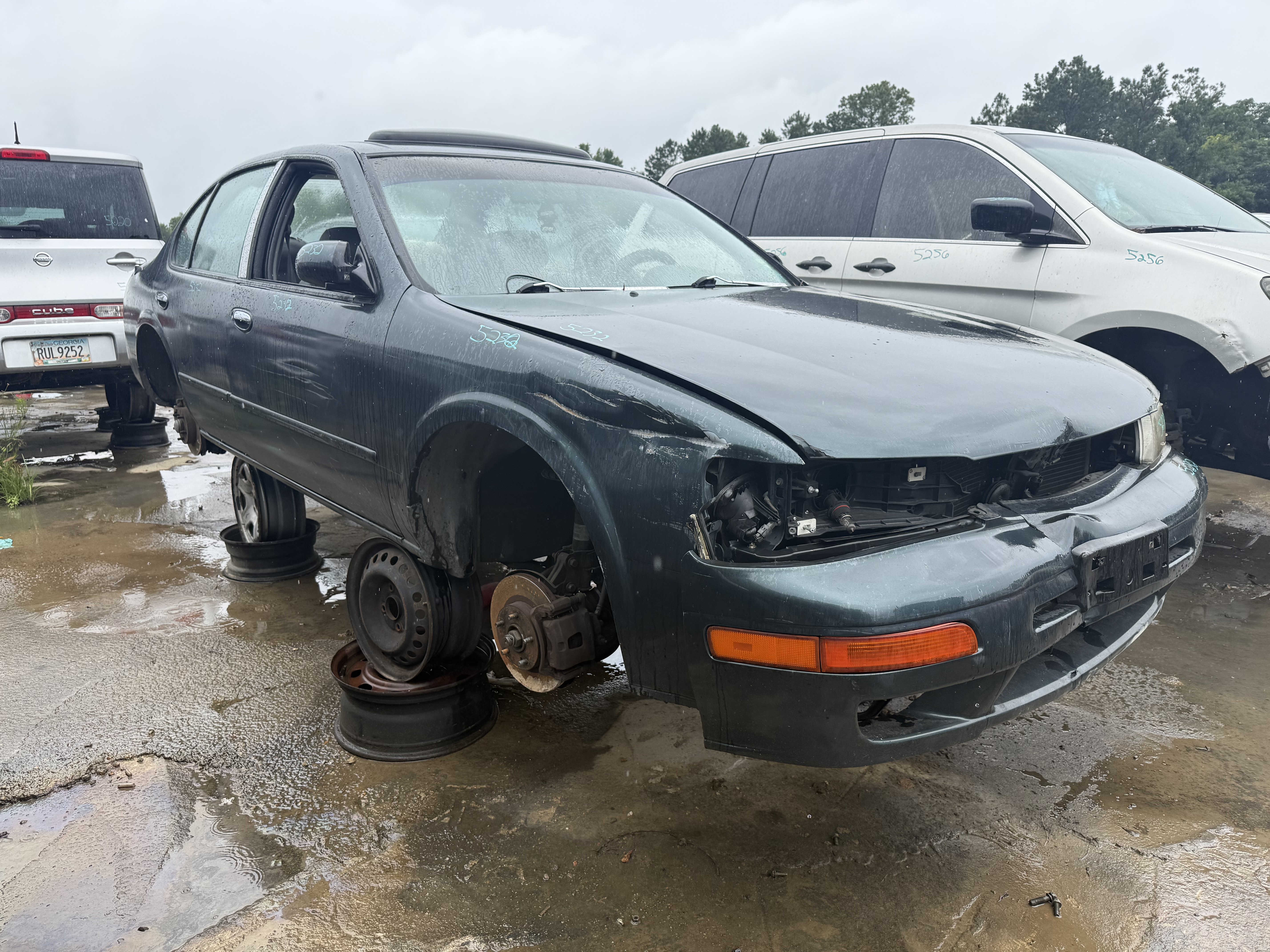 1998 NISSAN Maxima