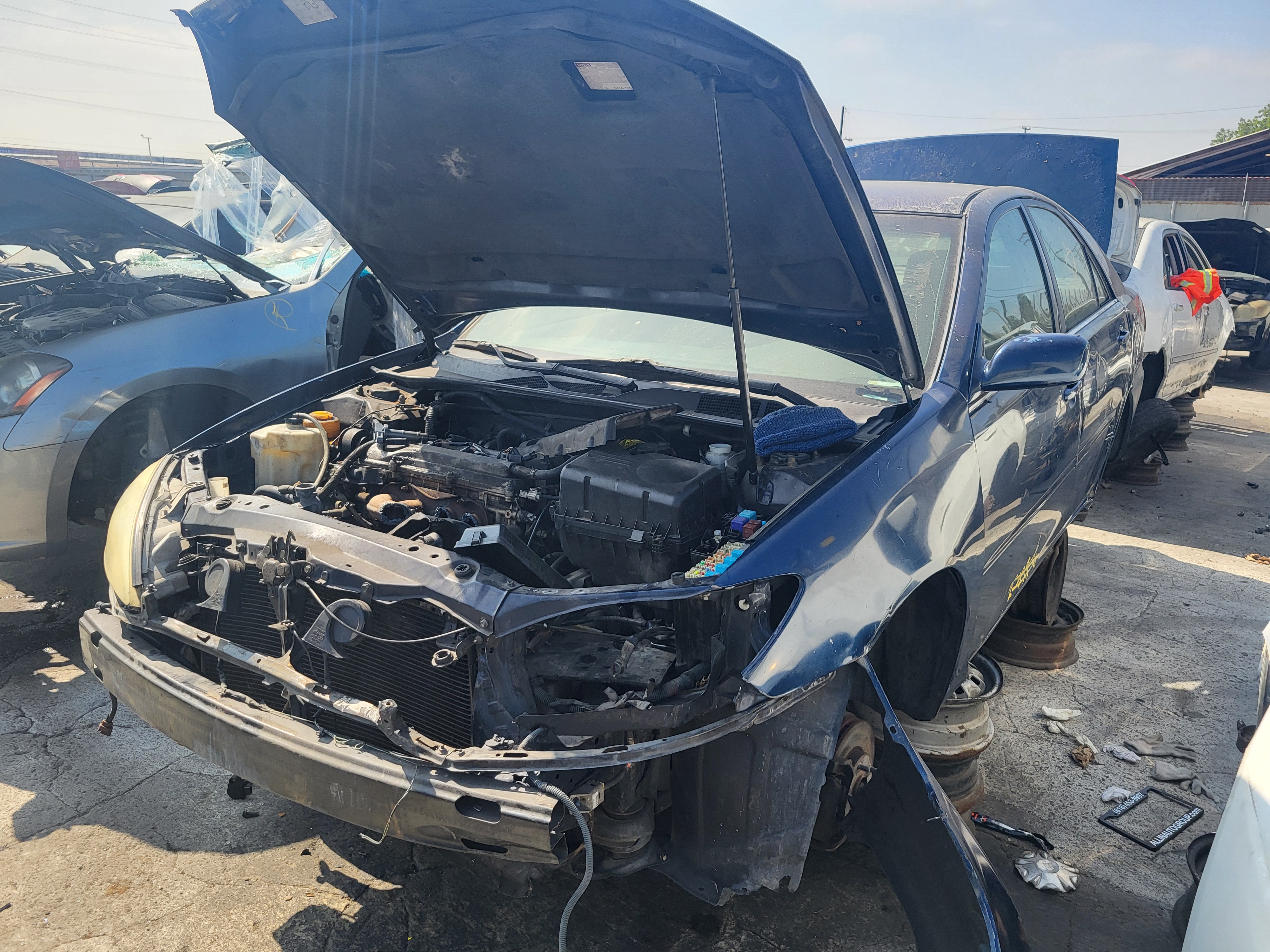2004 TOYOTA Camry