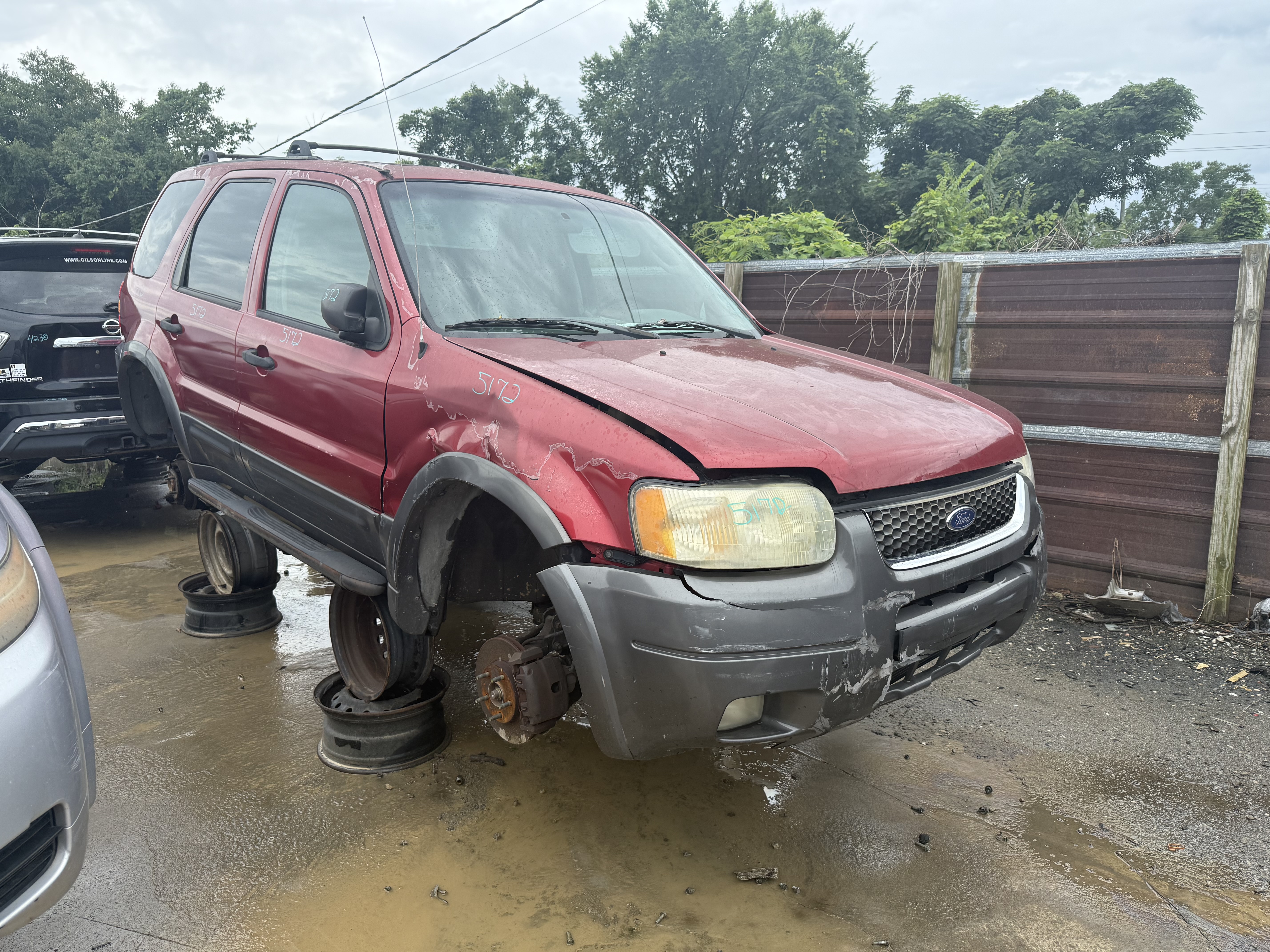 2003 FORD Escape