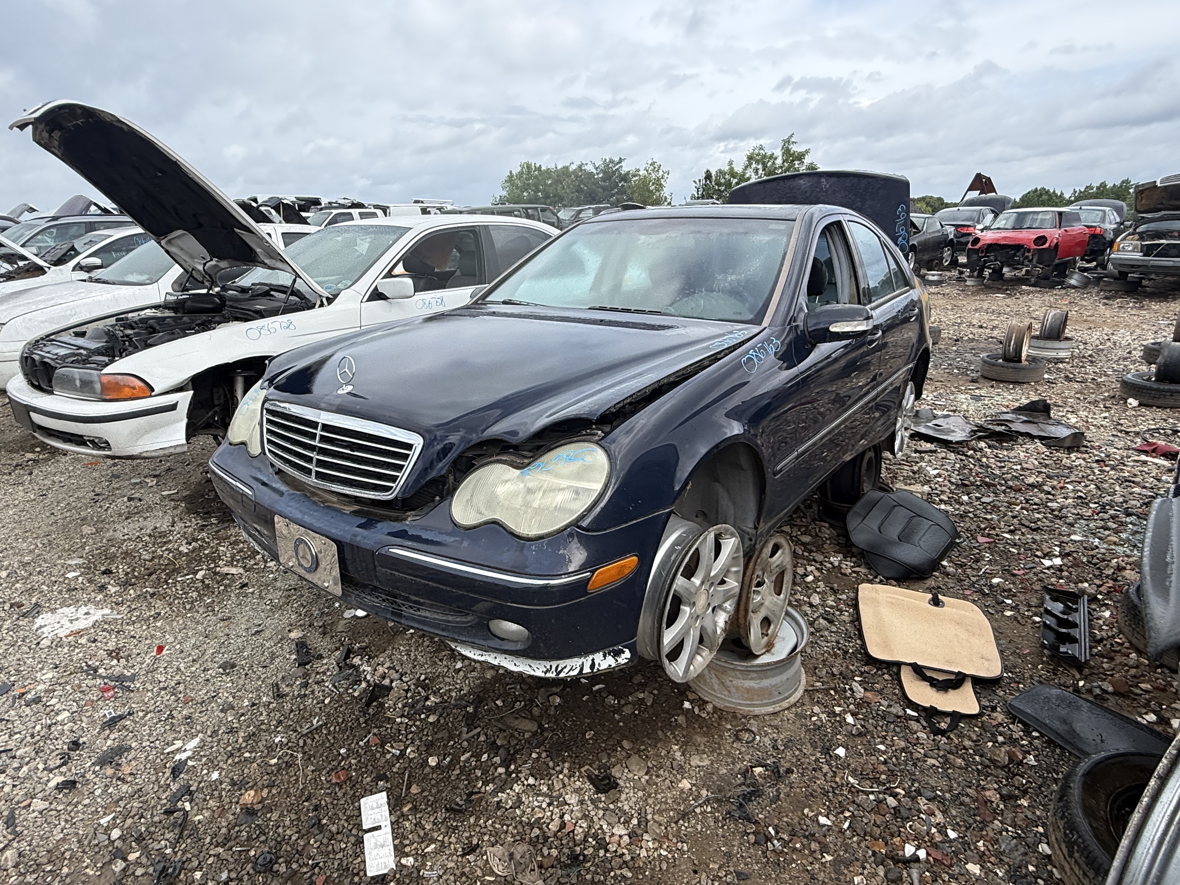 2004 MERCEDES-BENZ C320