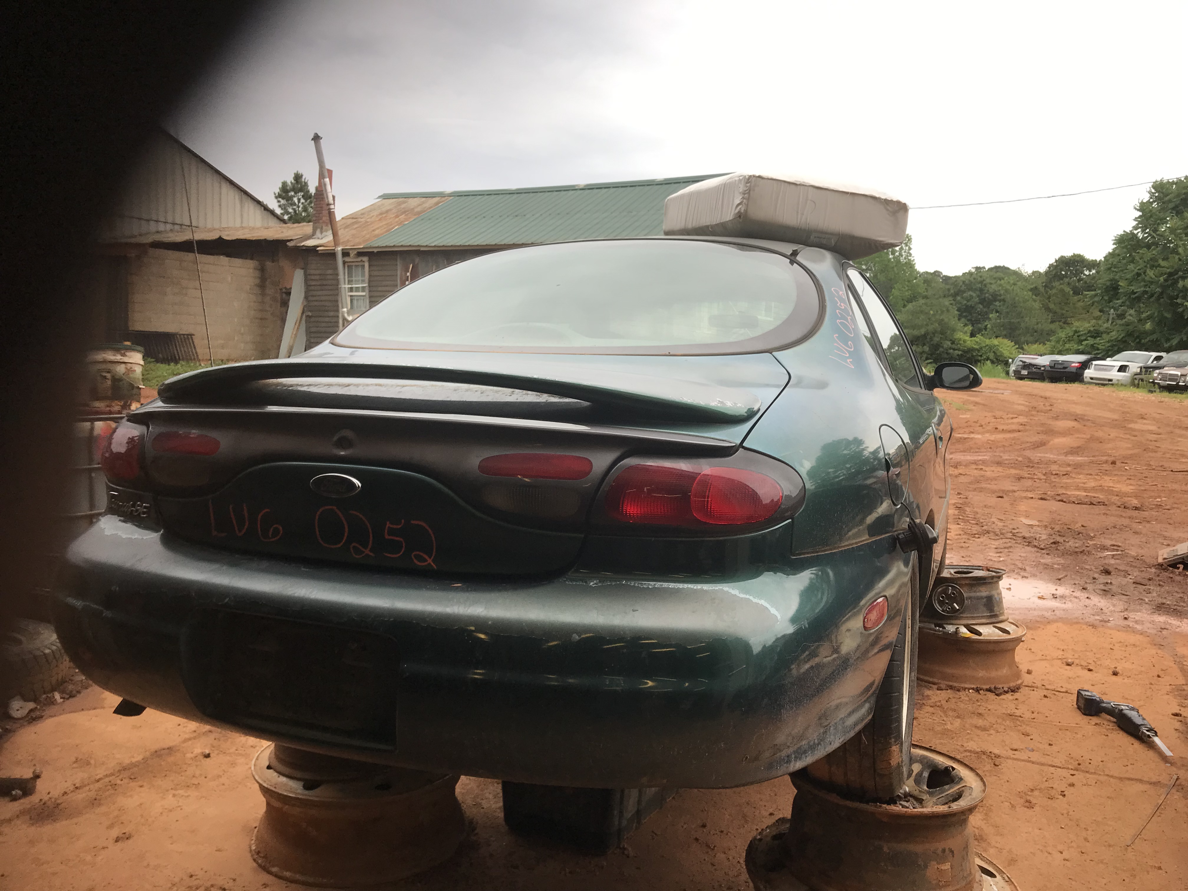 1999 FORD Taurus