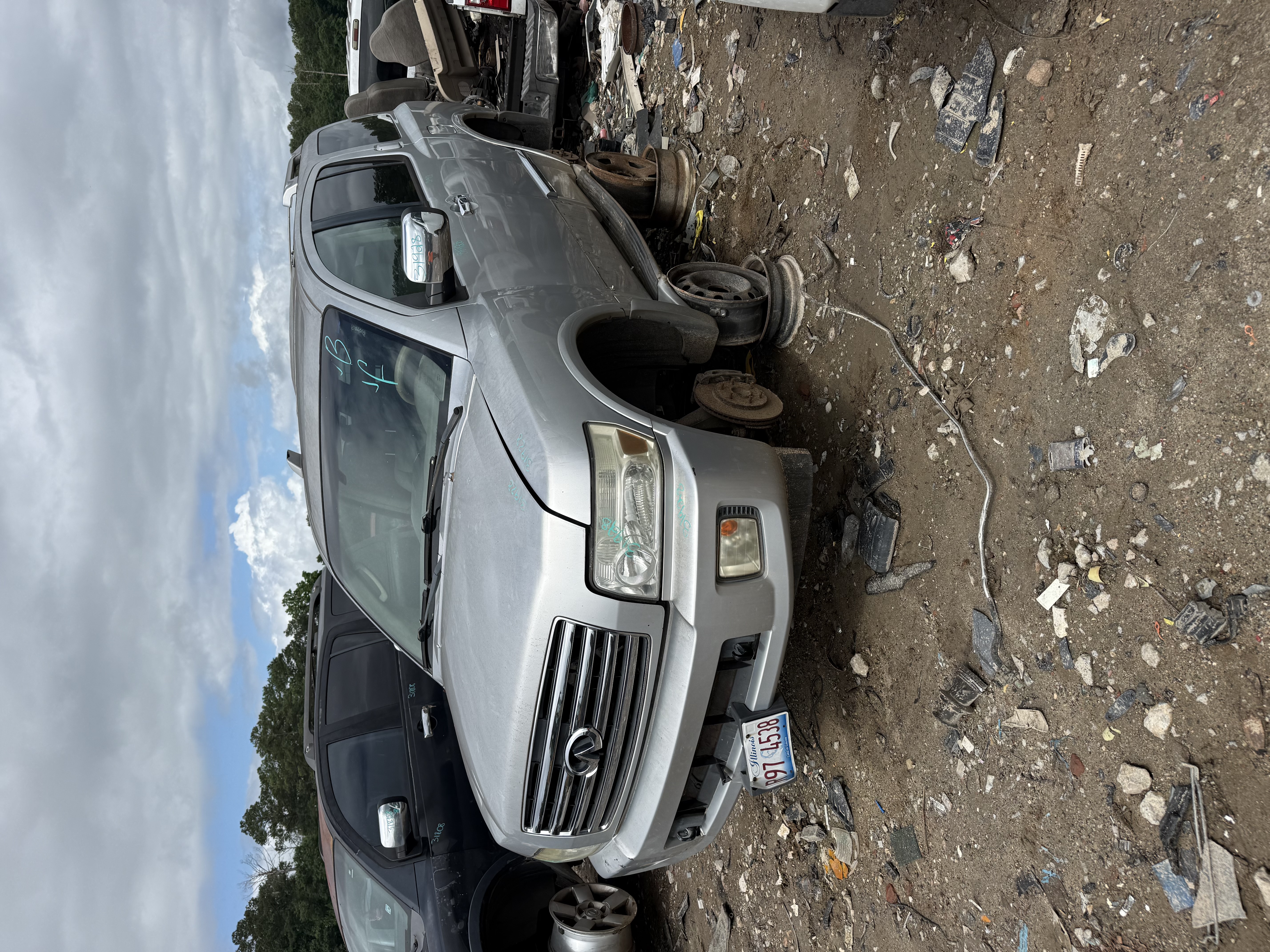 2004 INFINITI Qx56