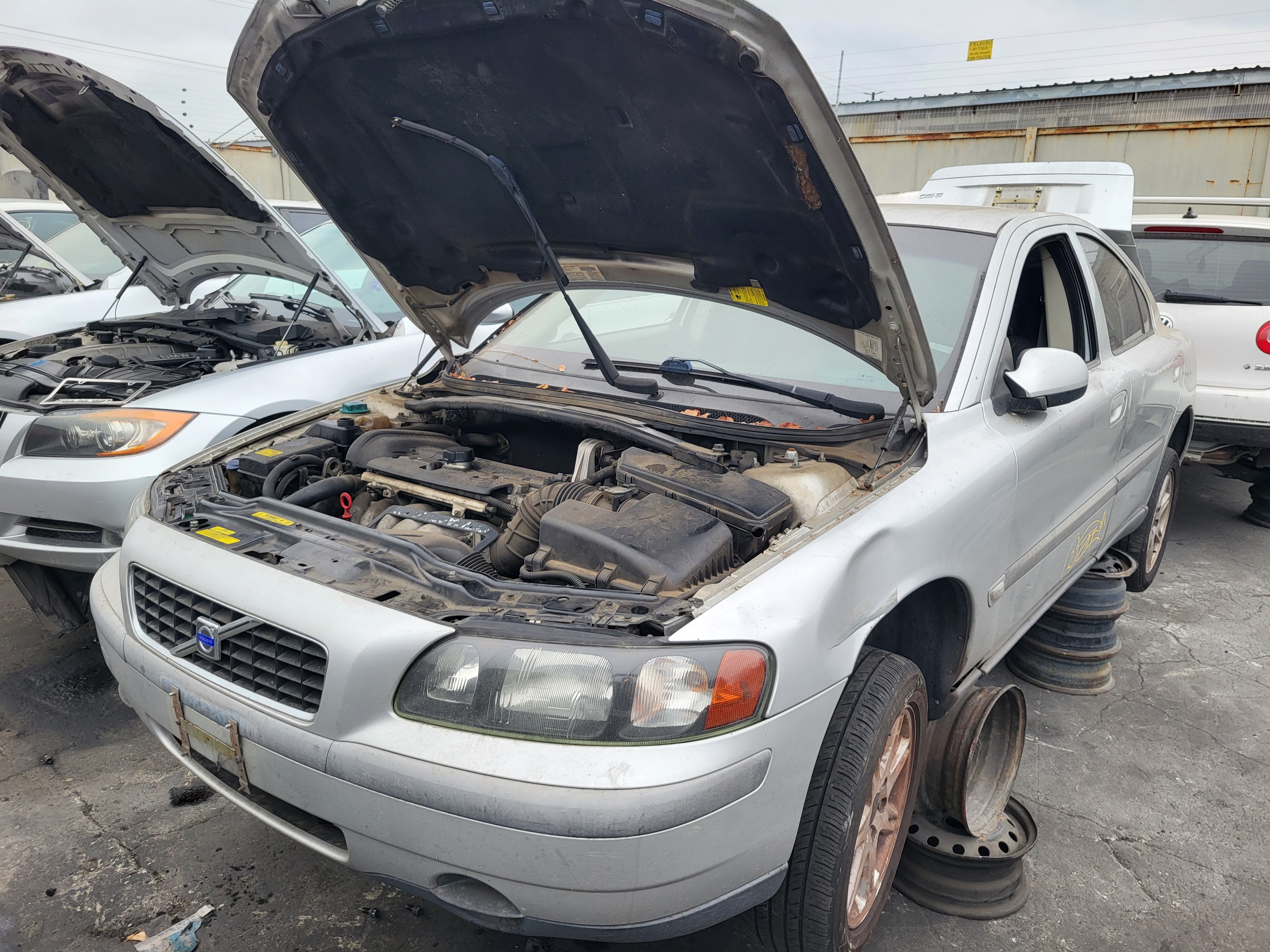 2002 VOLVO S60