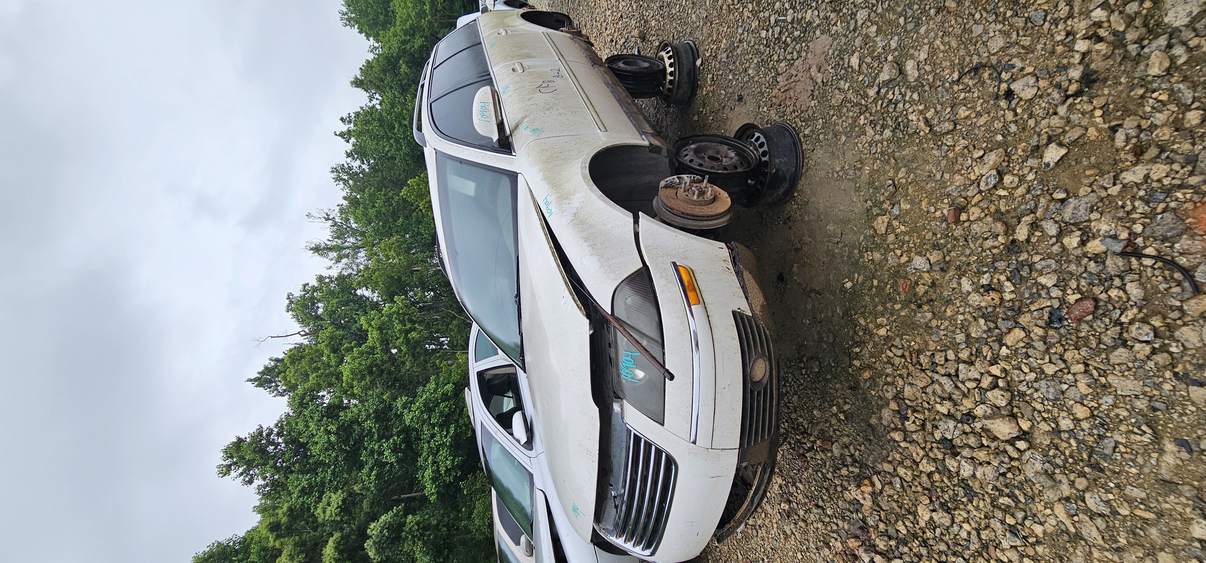 2005 VOLKSWAGEN Passat