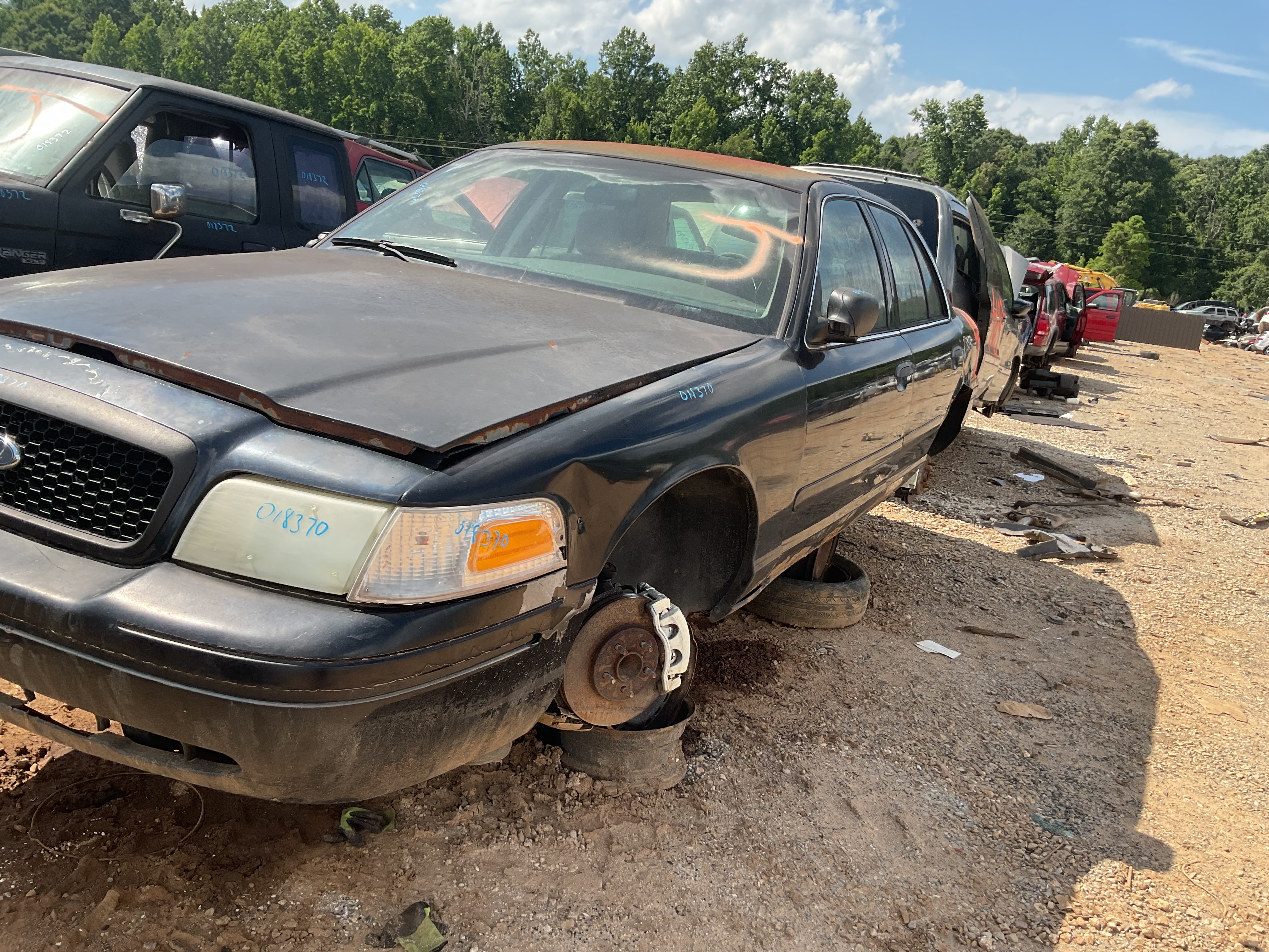 2003 FORD Crown Victoria