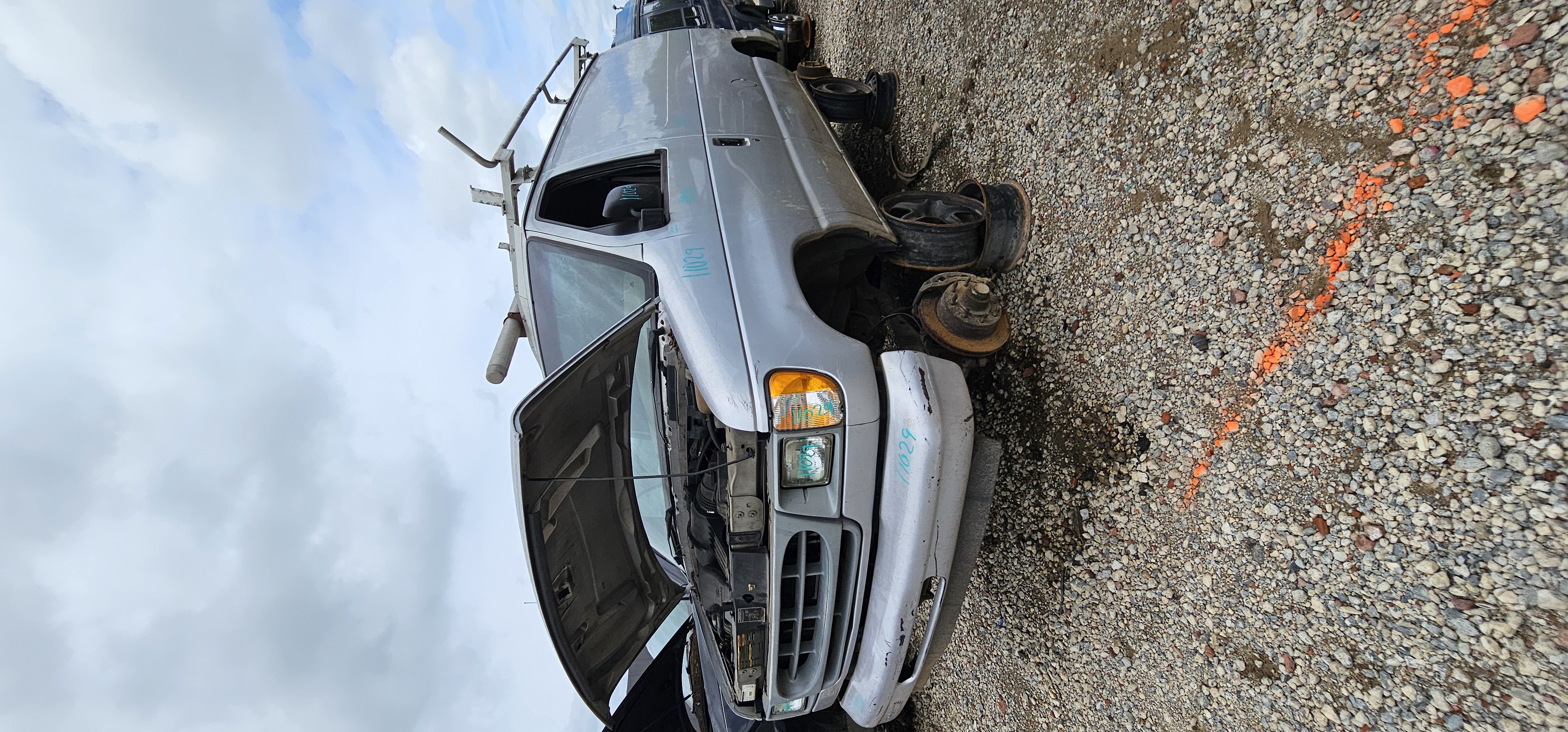 2001 FORD E-250