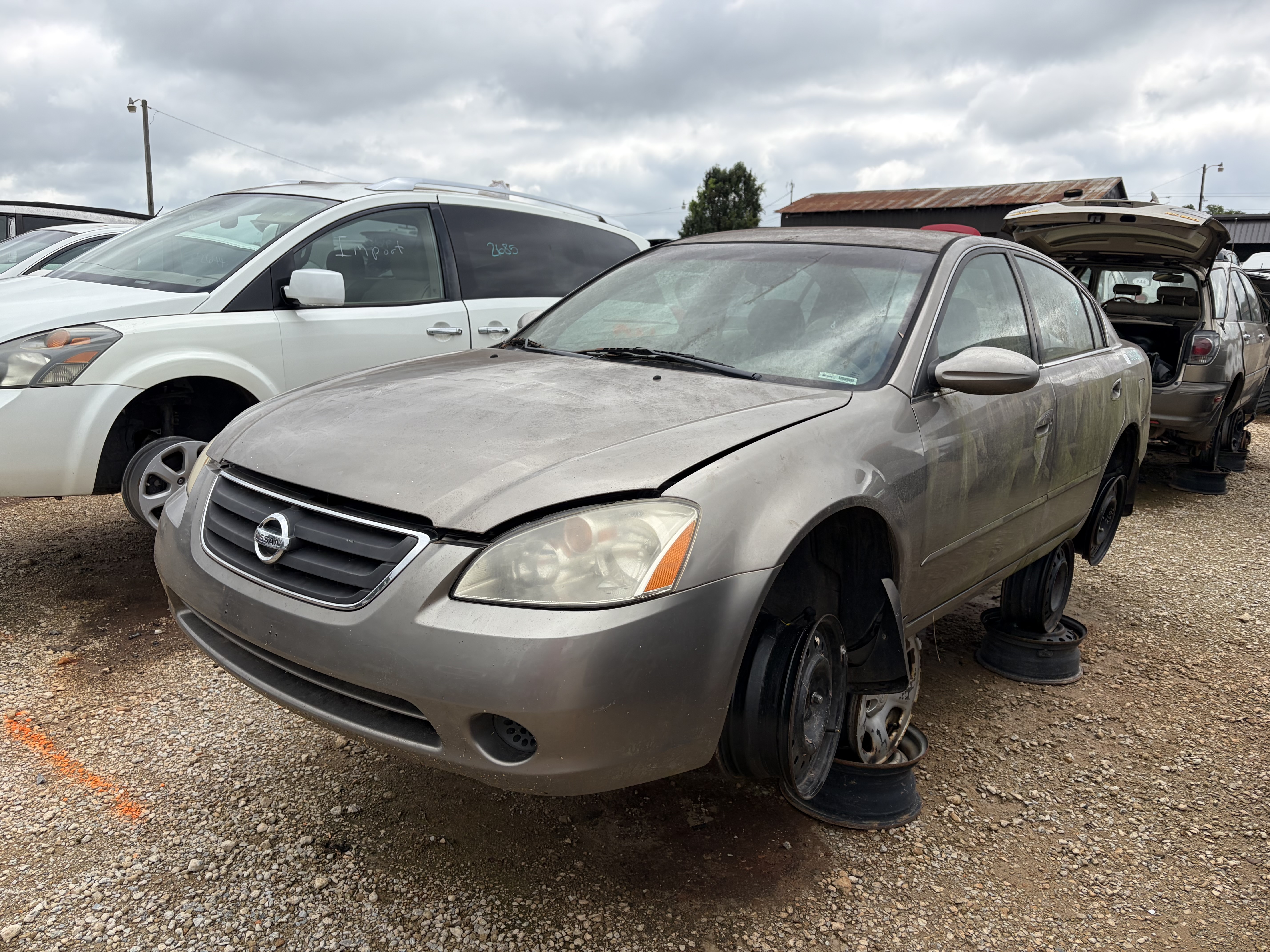 2004 NISSAN Altima