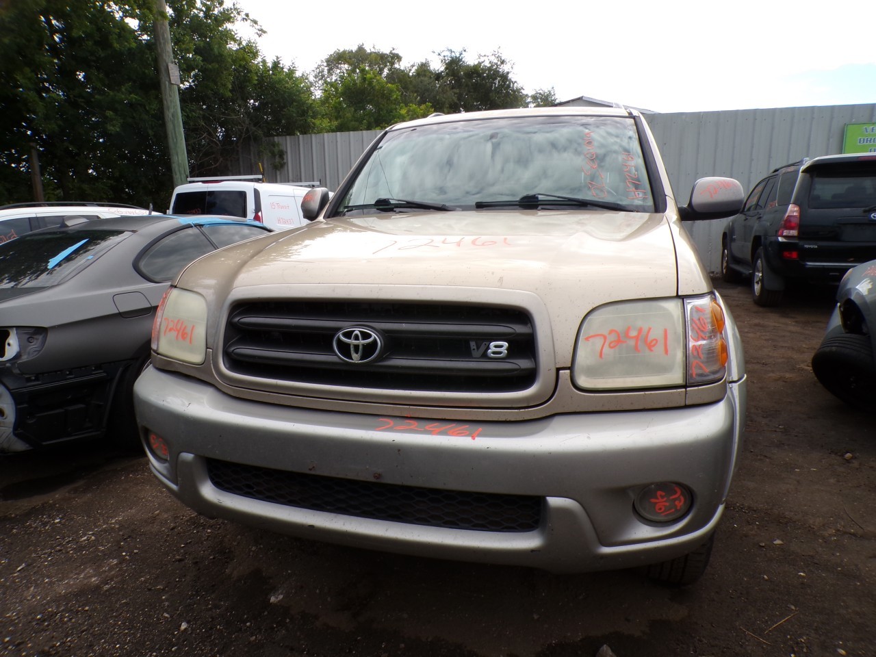 2002 TOYOTA Sequoia