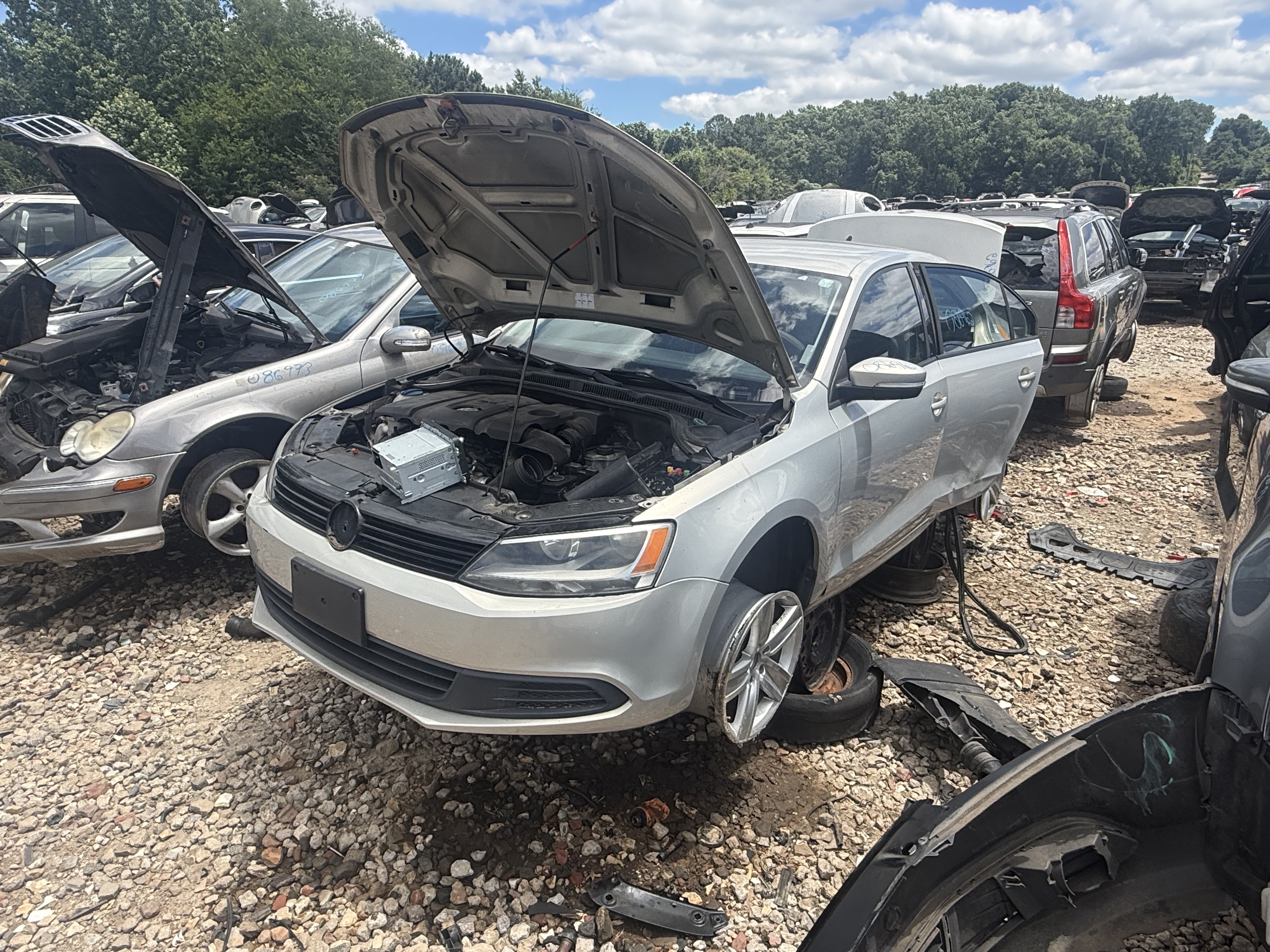 2012 VOLKSWAGEN Jetta