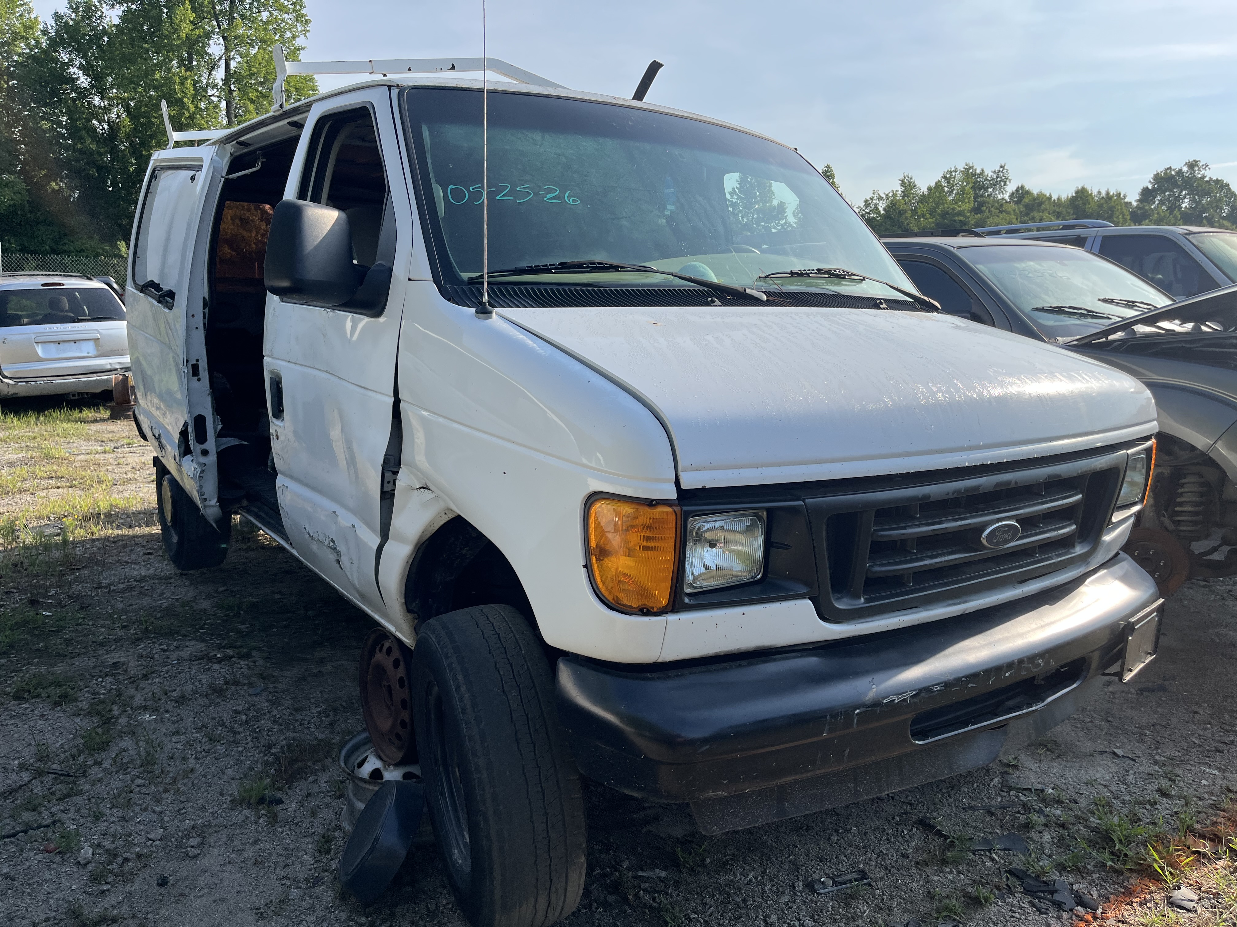 2003 FORD E-250