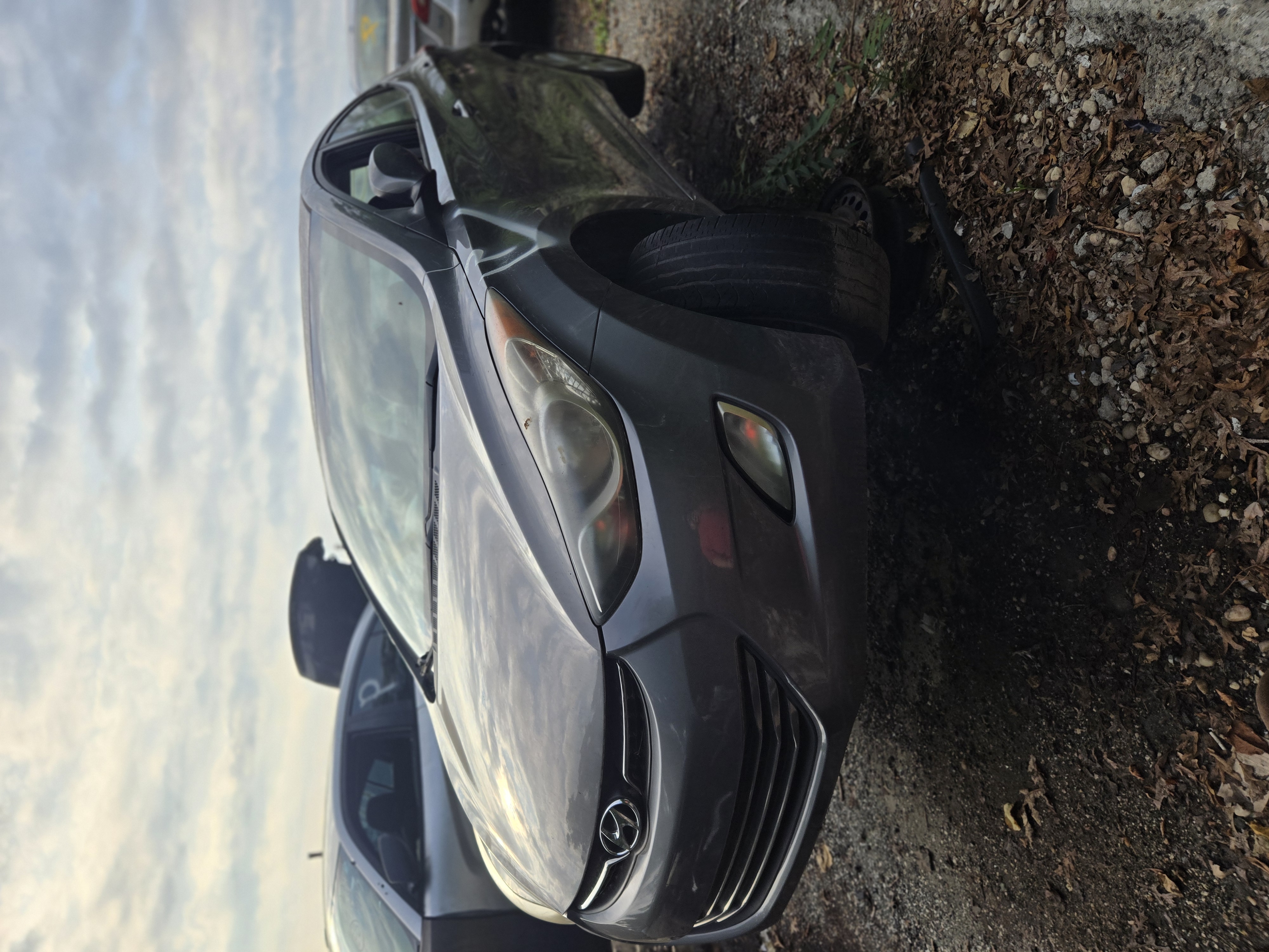 2011 HYUNDAI Elantra