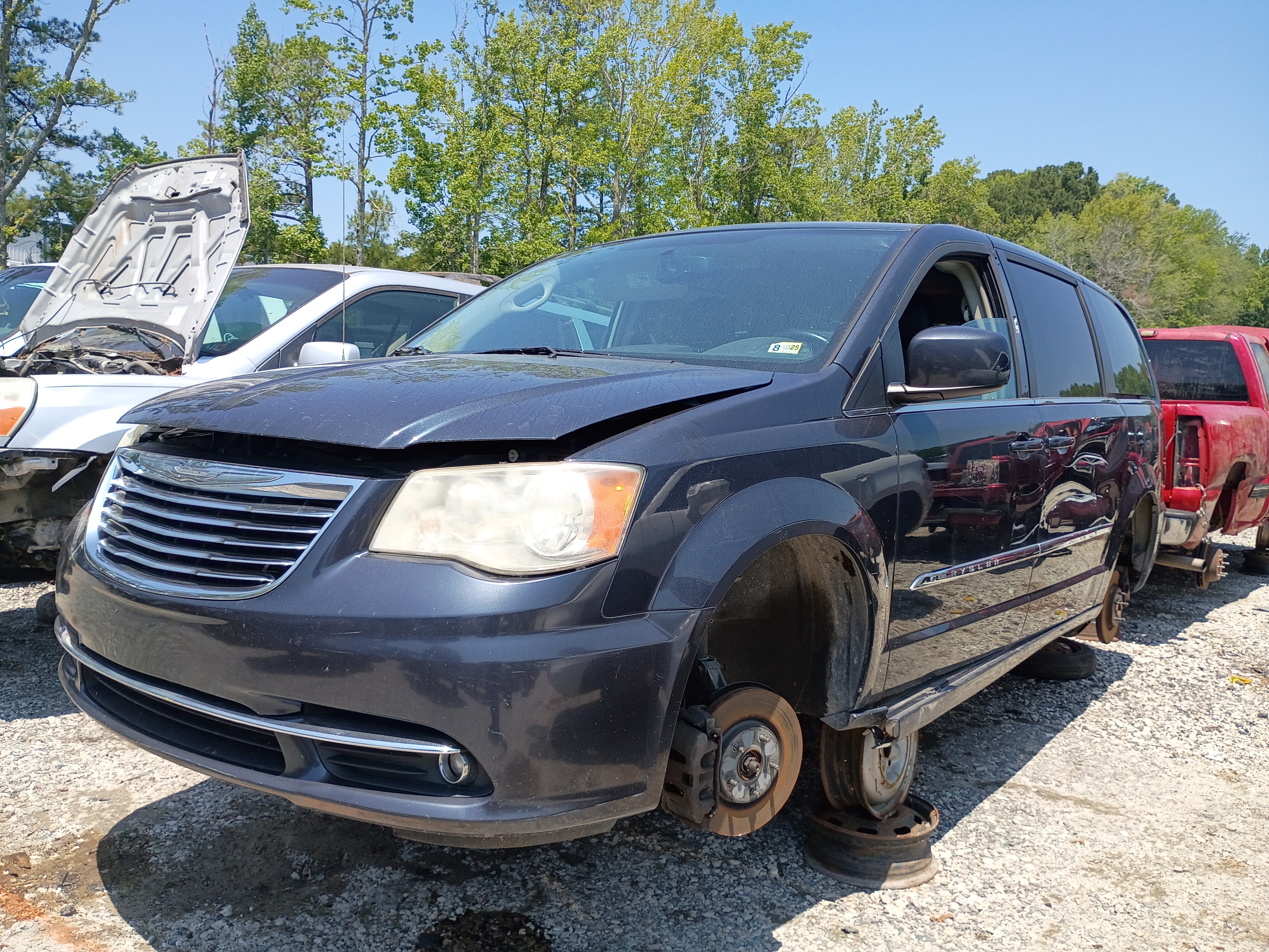2013 CHRYSLER Town and Country