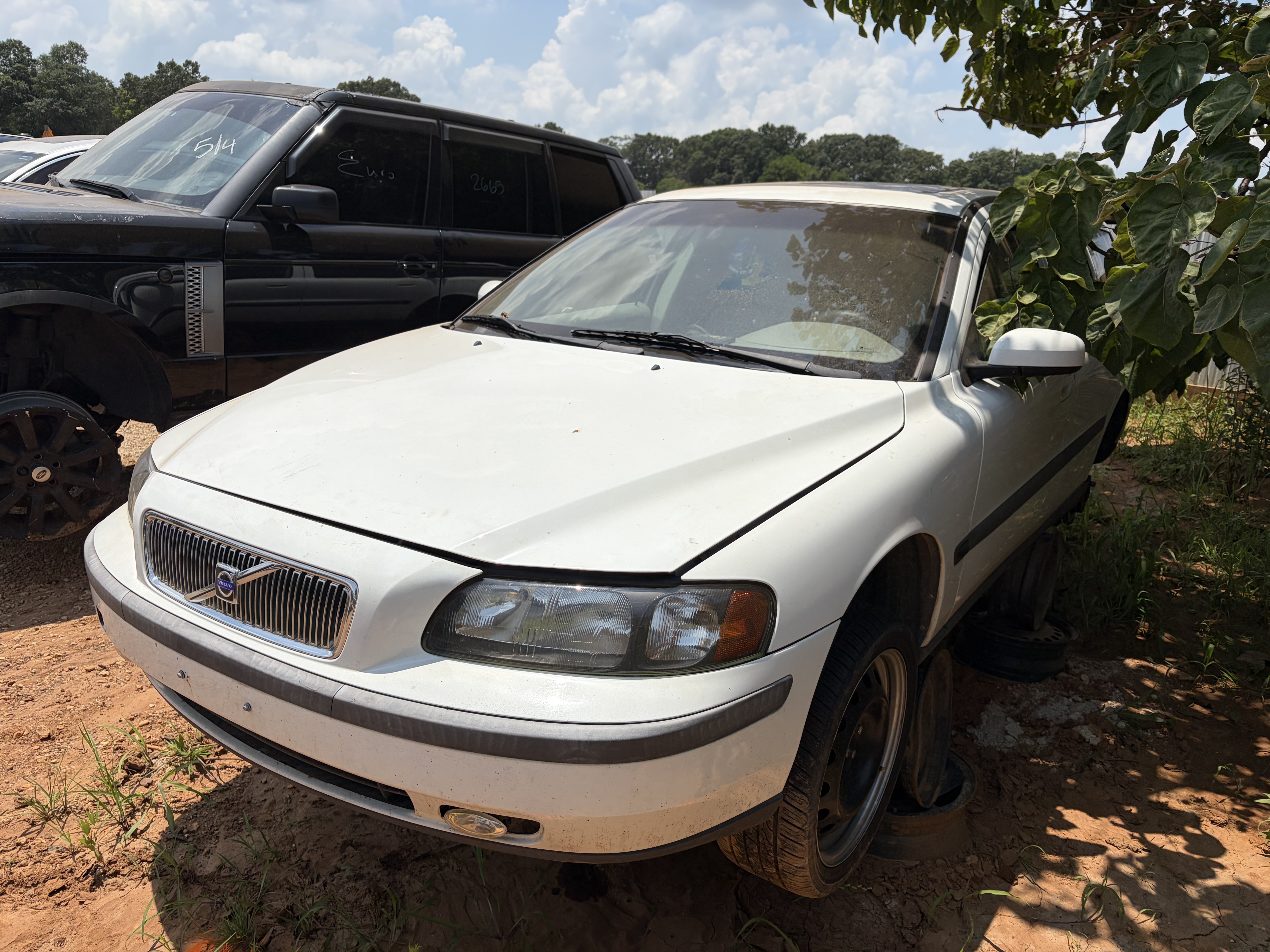 2004 VOLVO V70