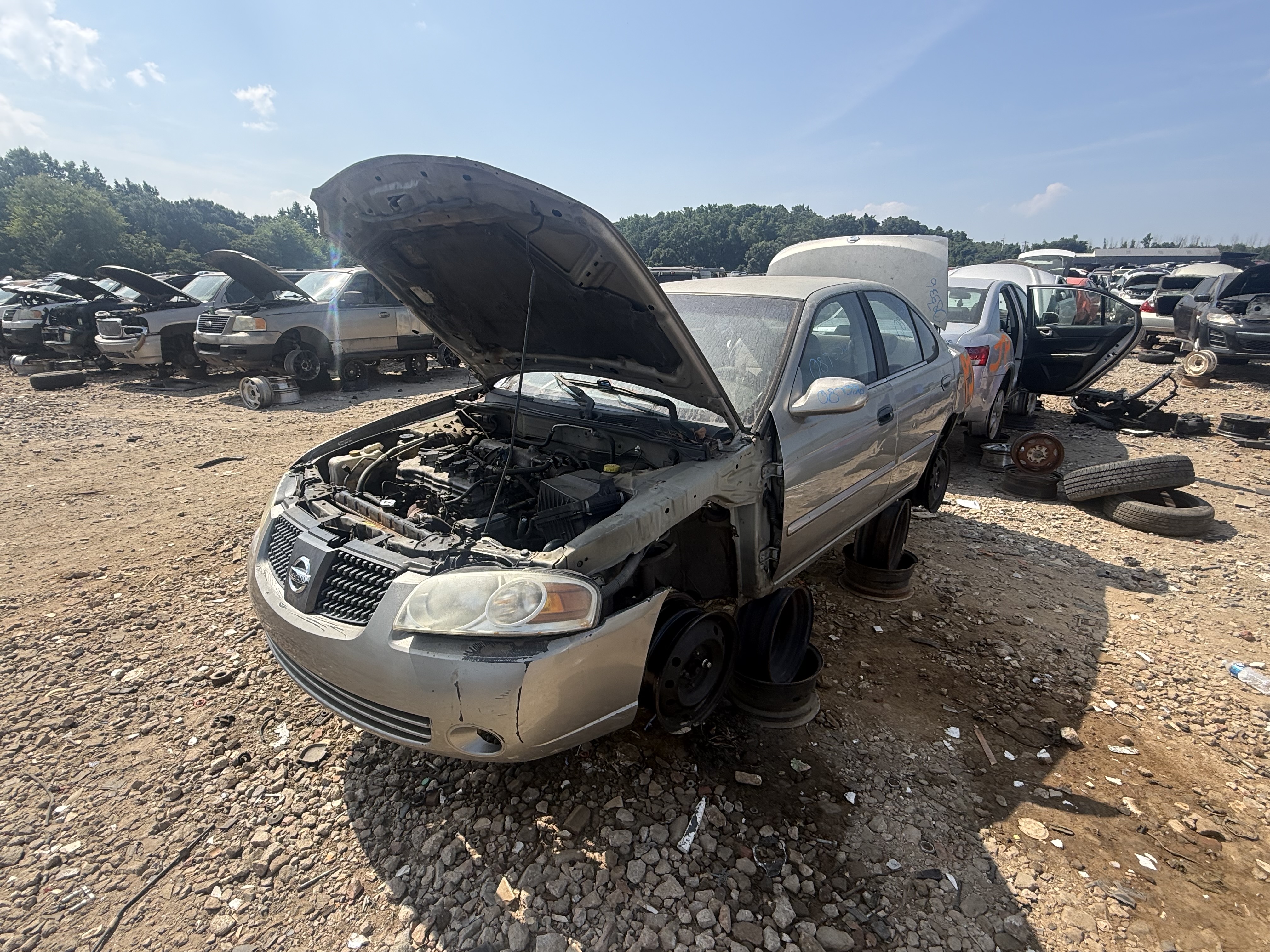 2004 NISSAN Sentra