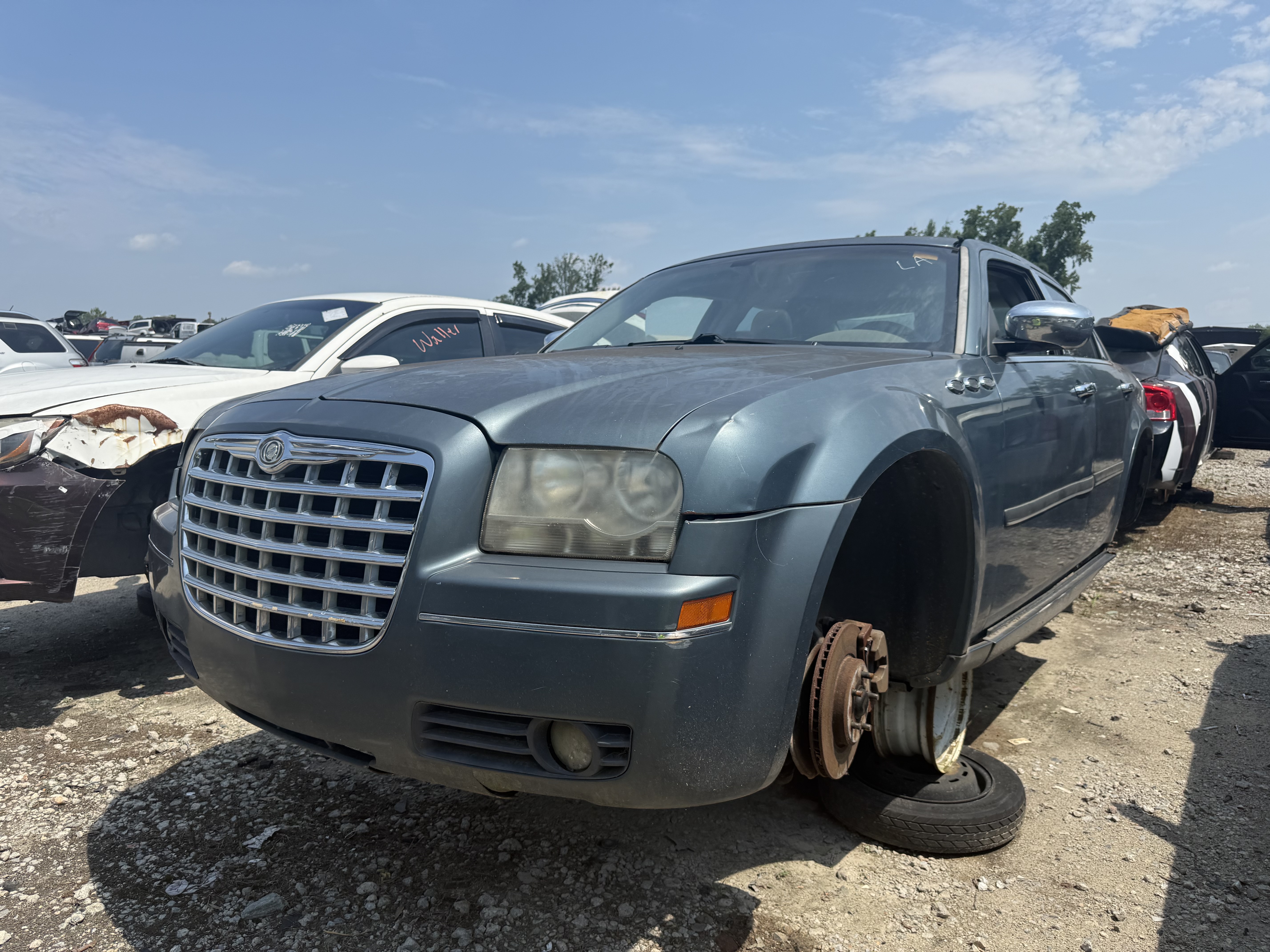 2005 CHRYSLER 300