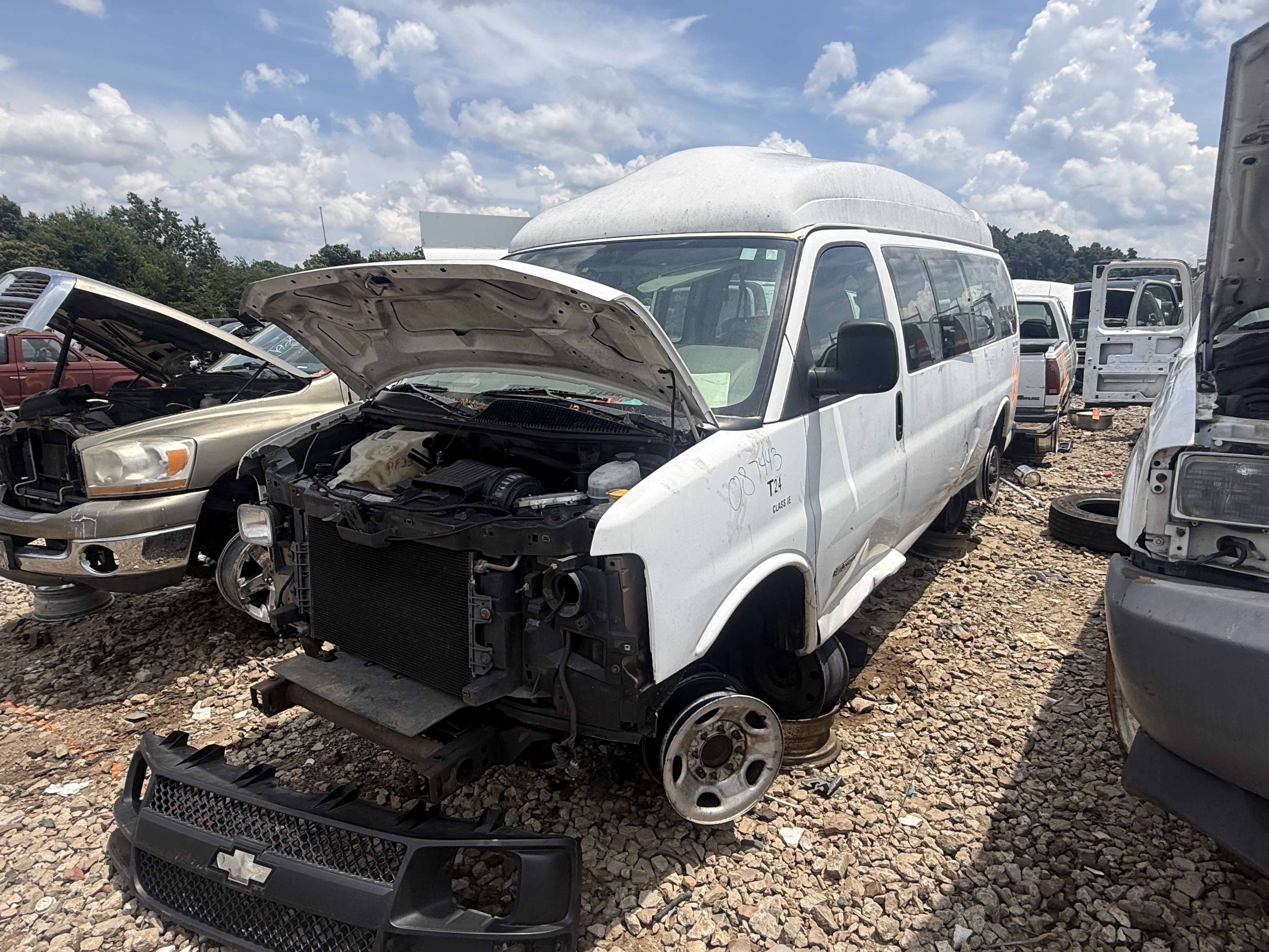2004 CHEVROLET Express