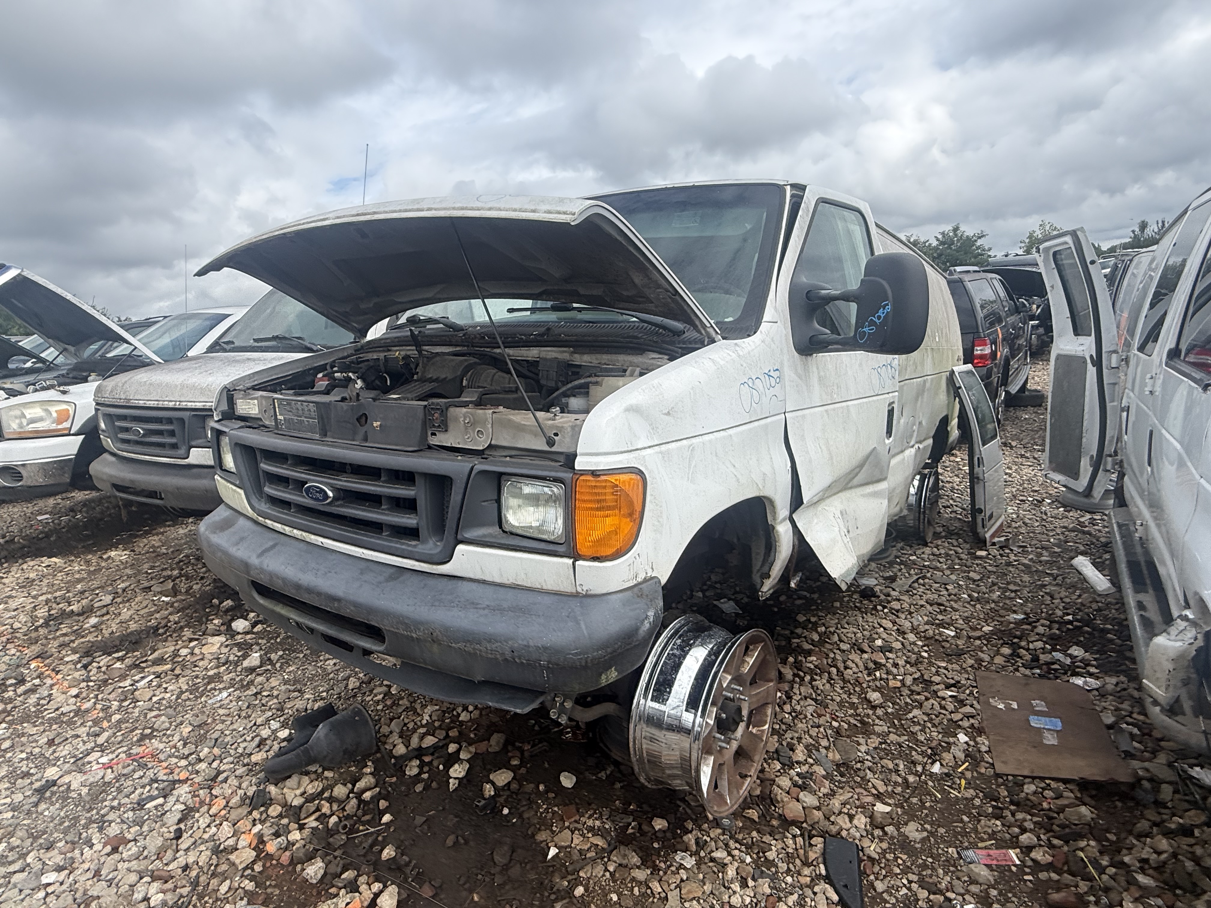 2003 FORD E-150