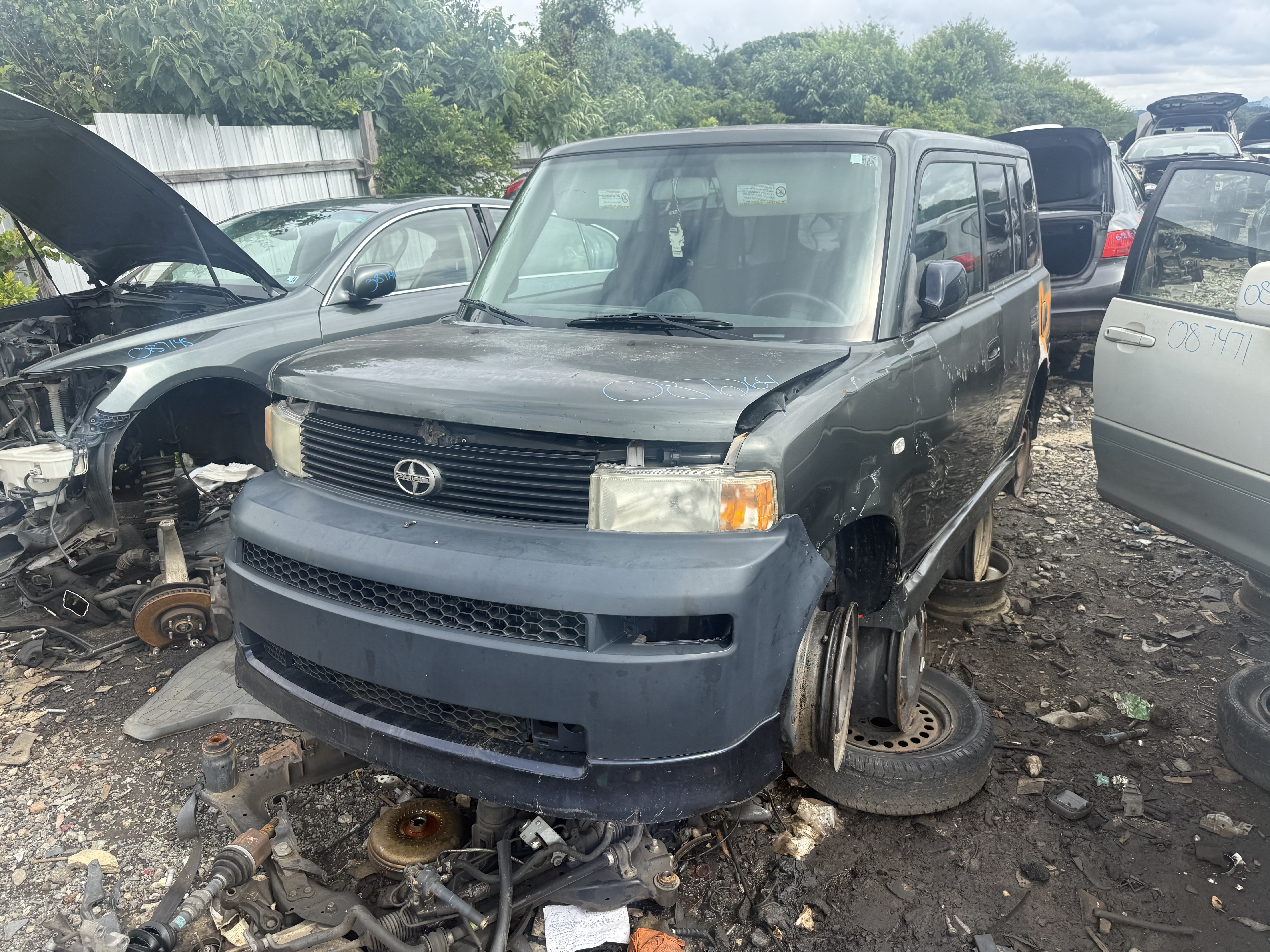 2005 TOYOTA Scion xB