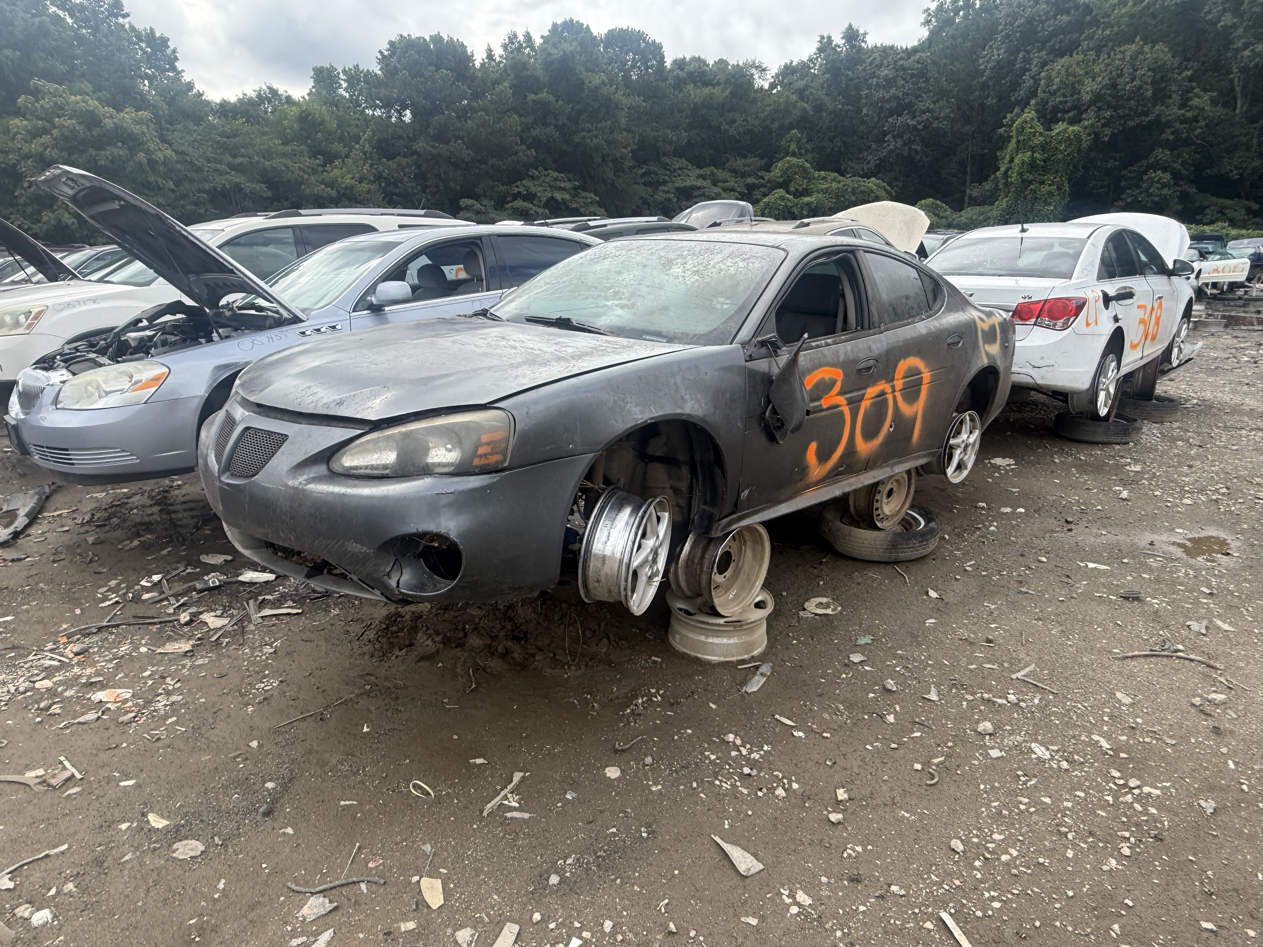 2004 PONTIAC Grand Prix