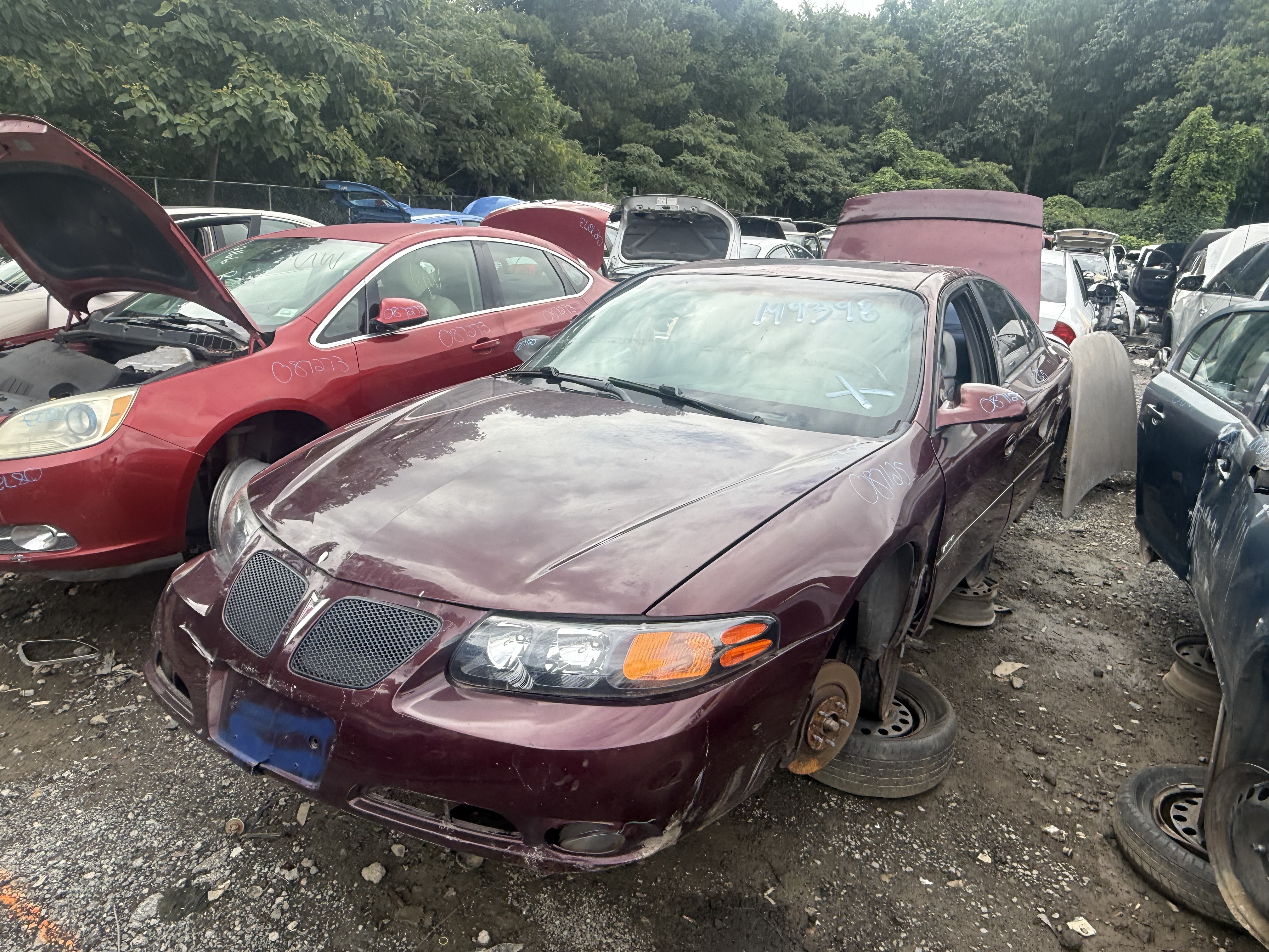 2005 PONTIAC Bonneville