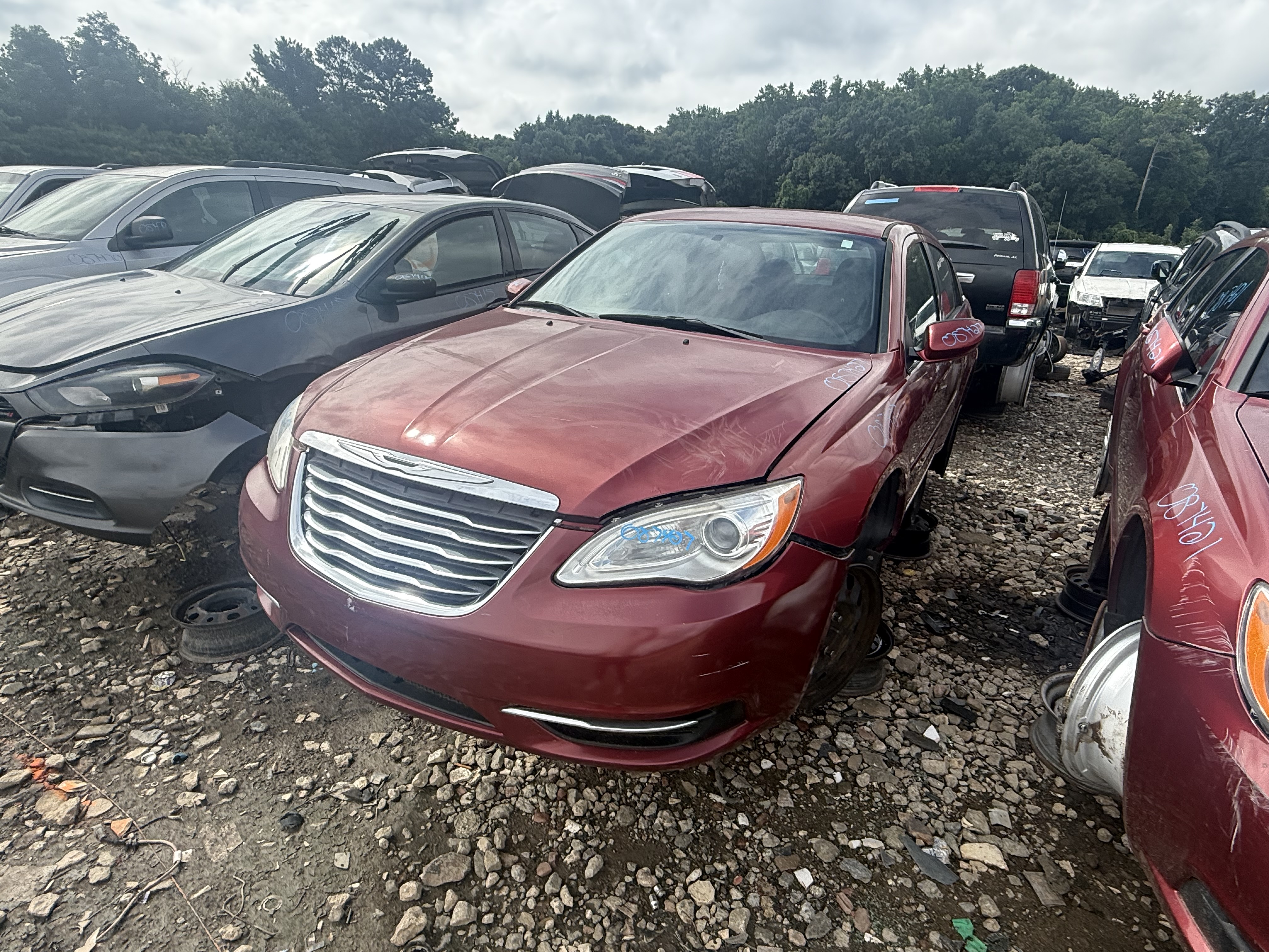 2011 CHRYSLER 200