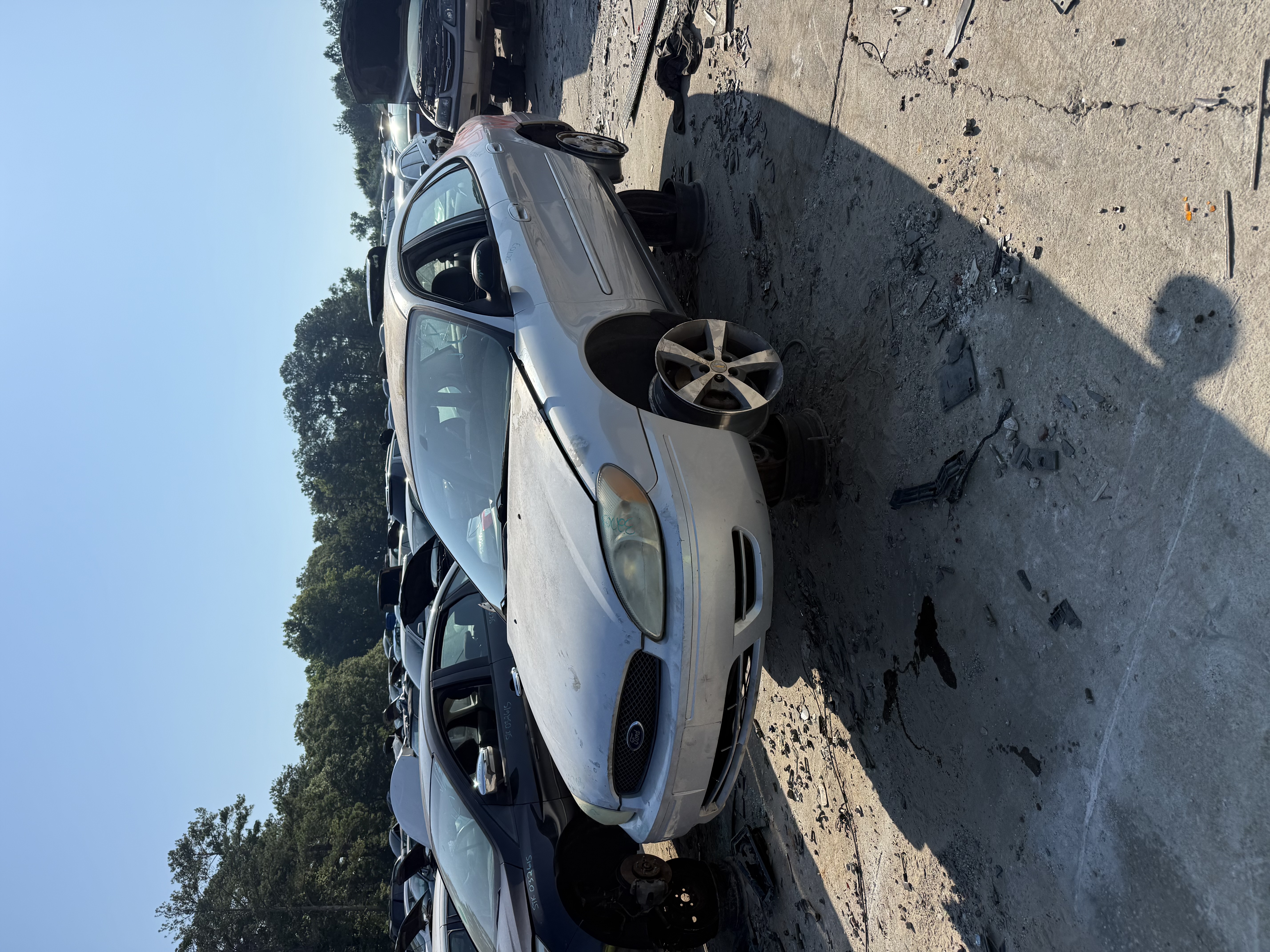 2005 FORD Taurus
