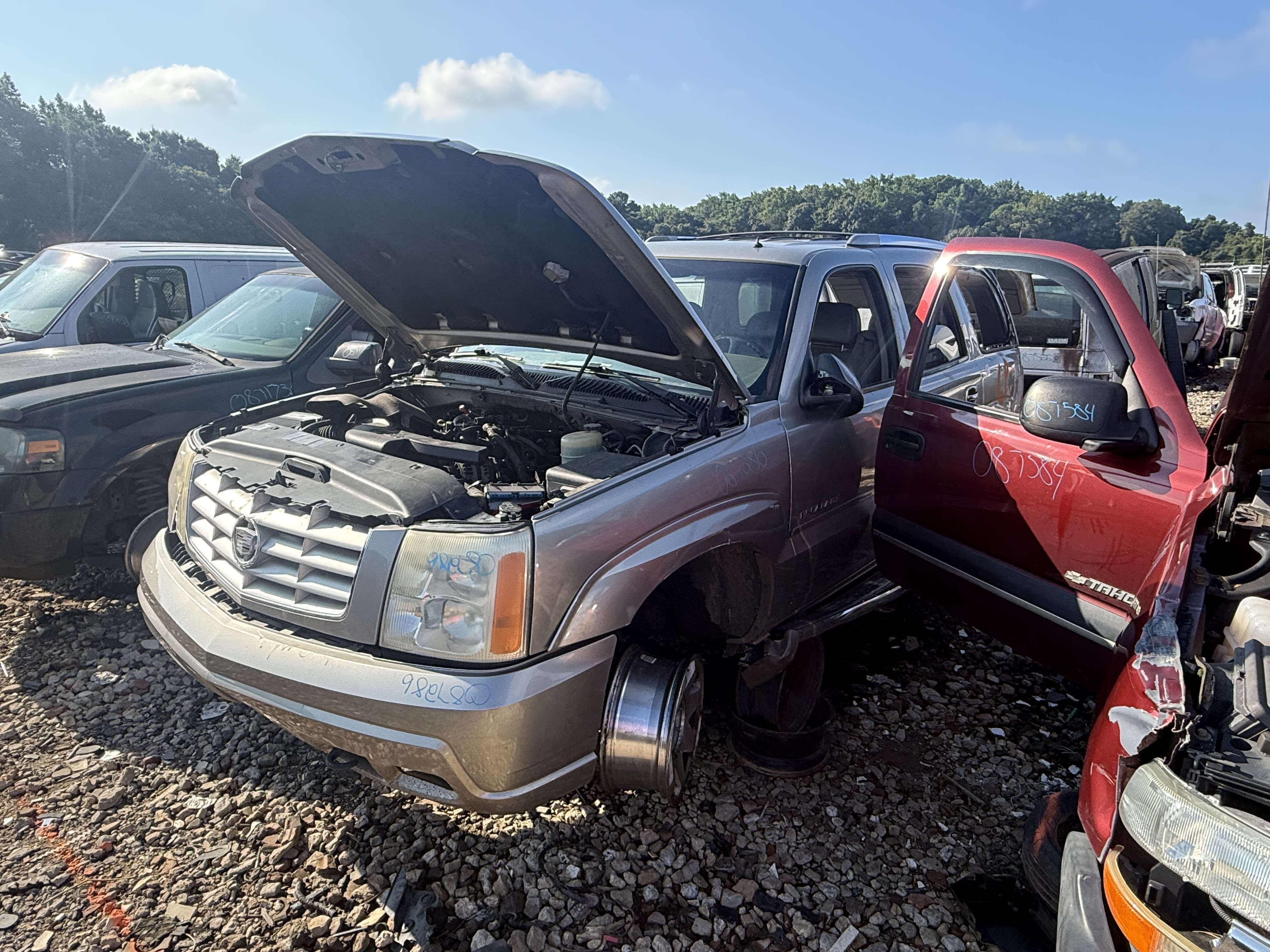 2002 CADILLAC Escalade