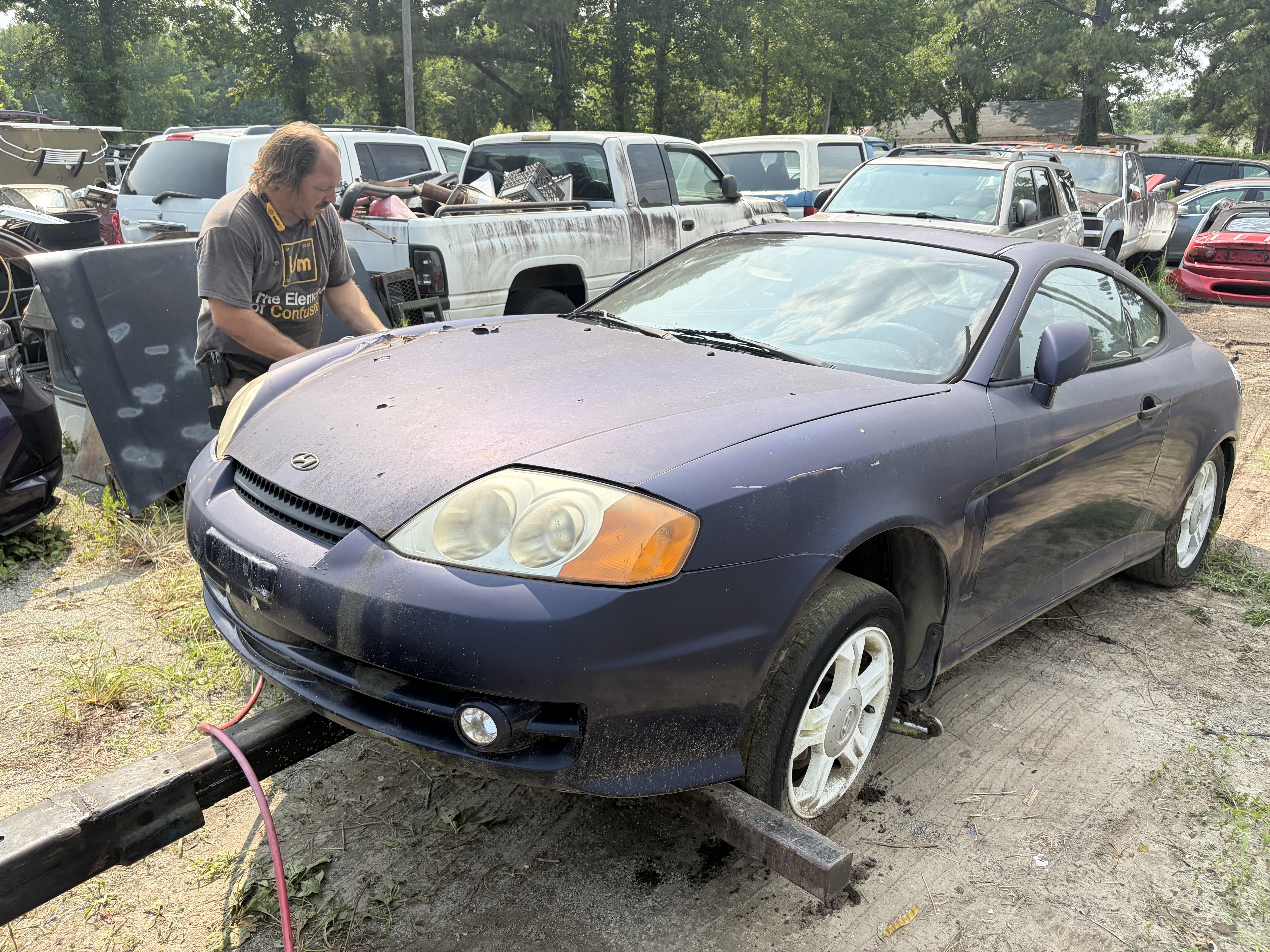 2003 HYUNDAI Tiburon
