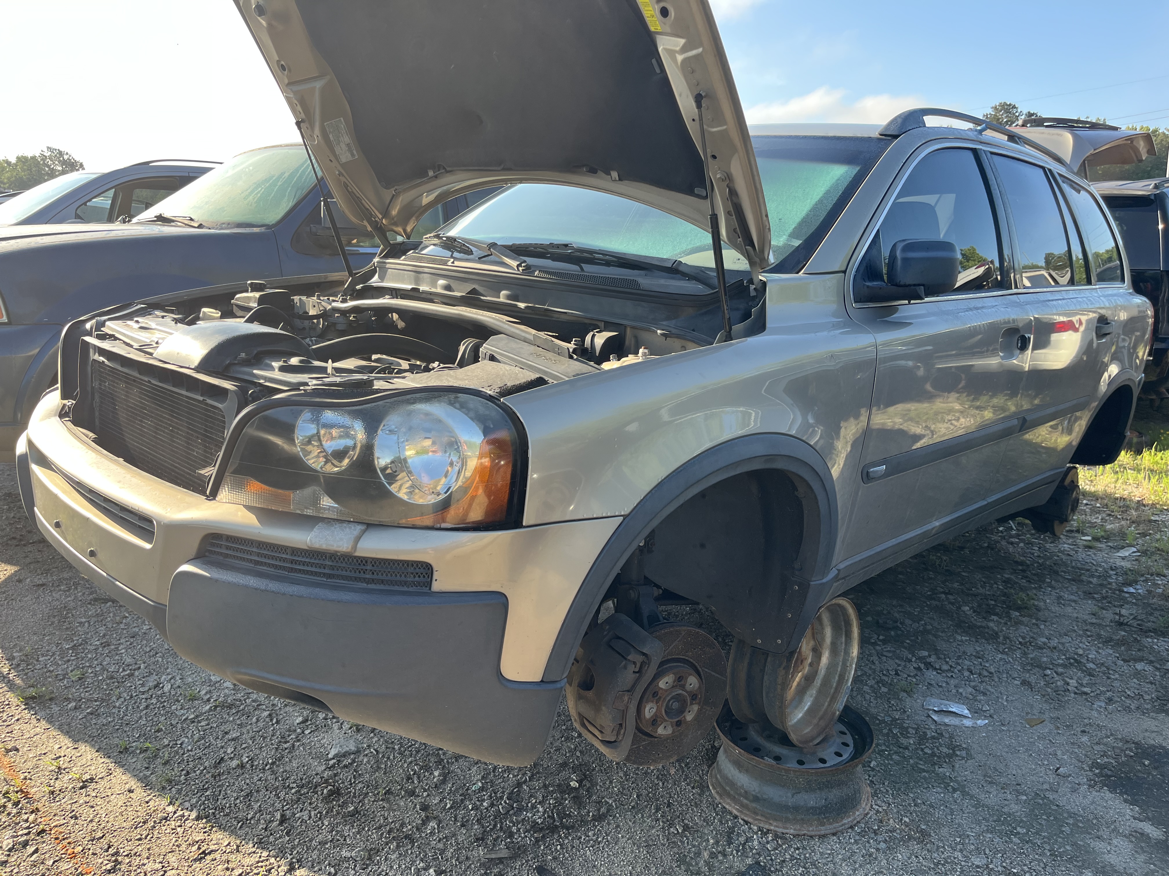 2003 VOLVO Xc90
