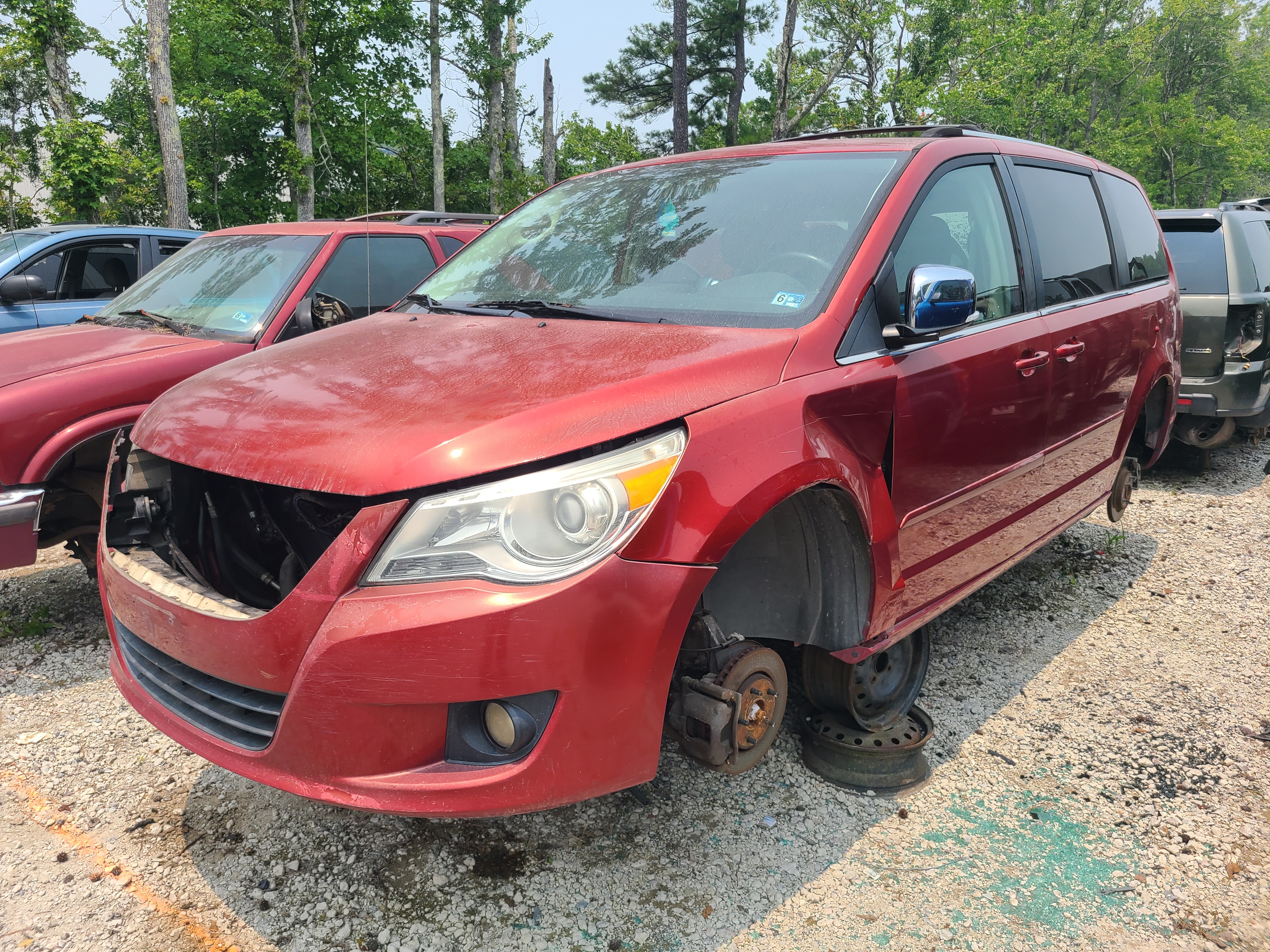 2009 VOLKSWAGEN Routan