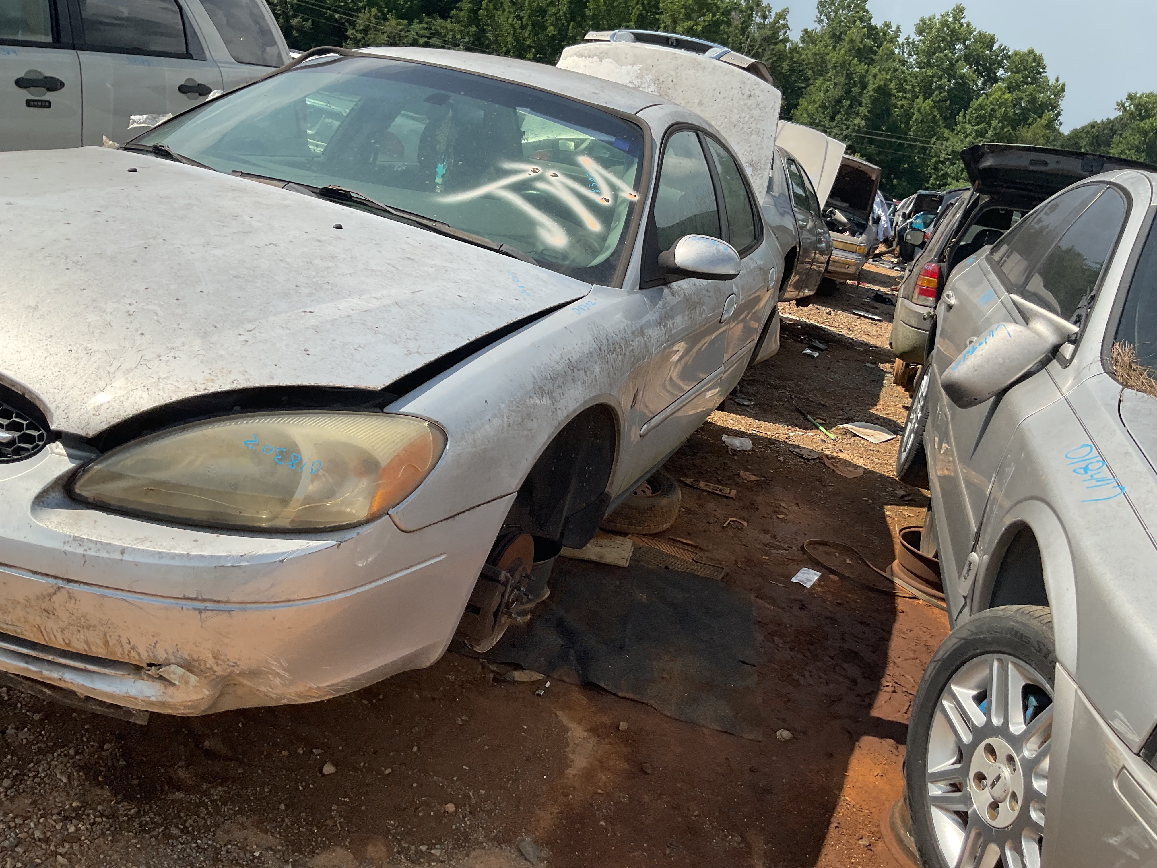 2001 FORD Taurus