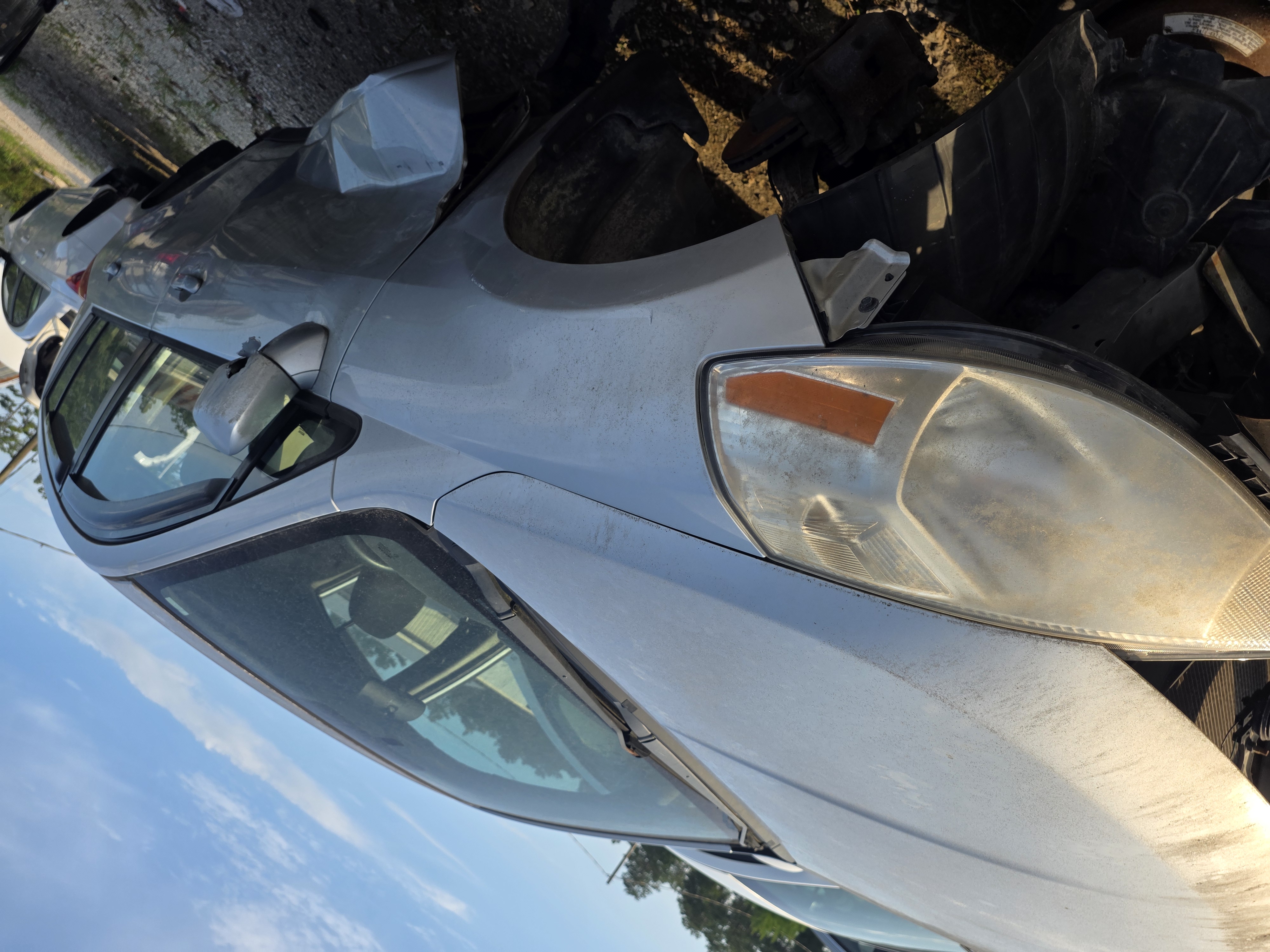 2010 NISSAN Versa