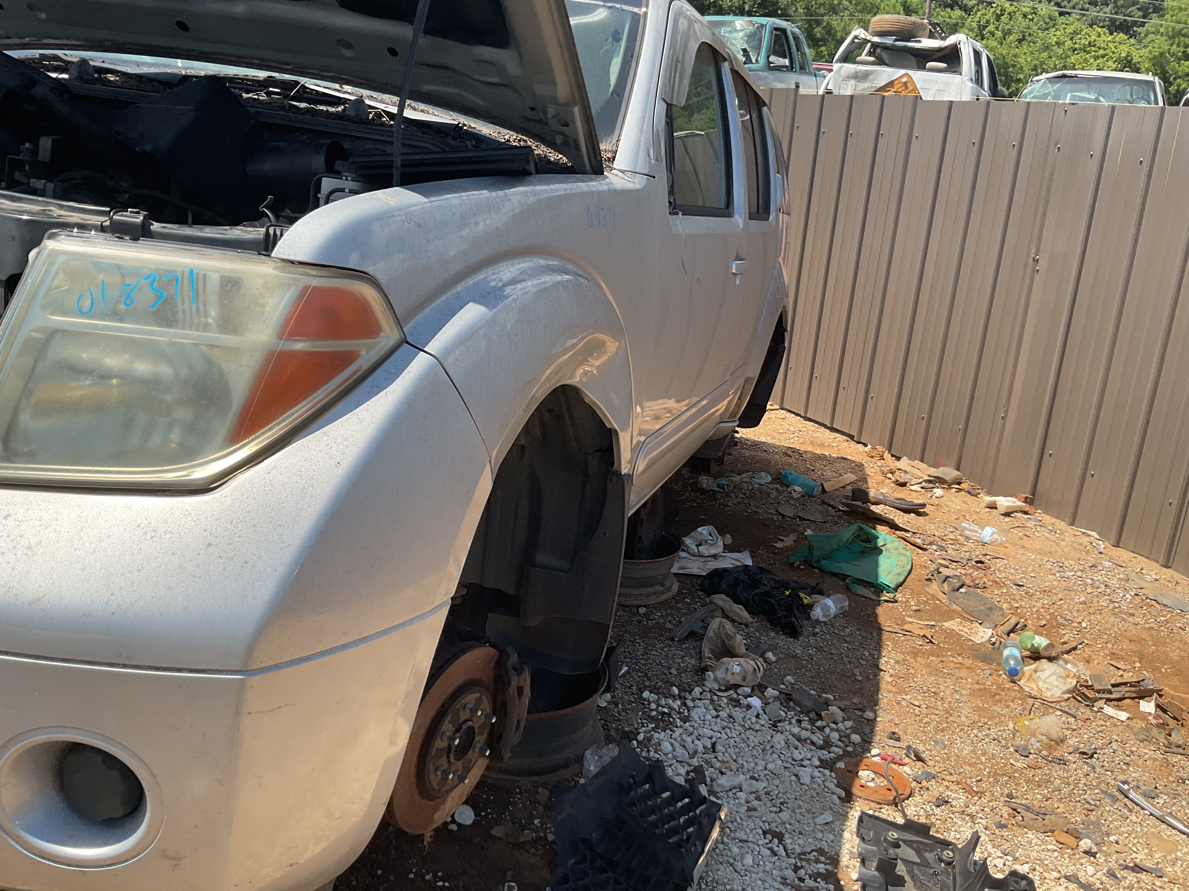 2005 NISSAN Pathfinder