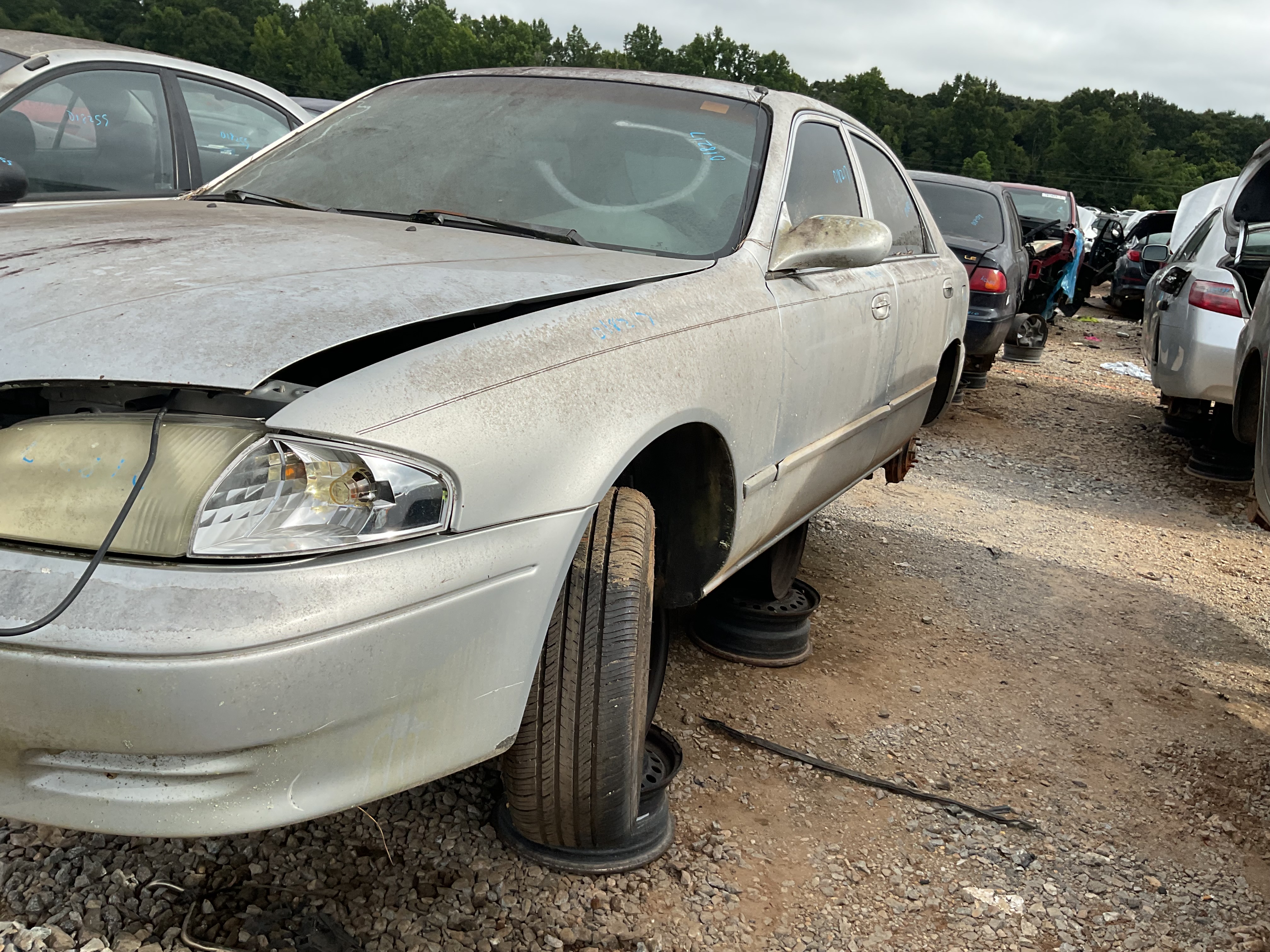 2002 MAZDA 626