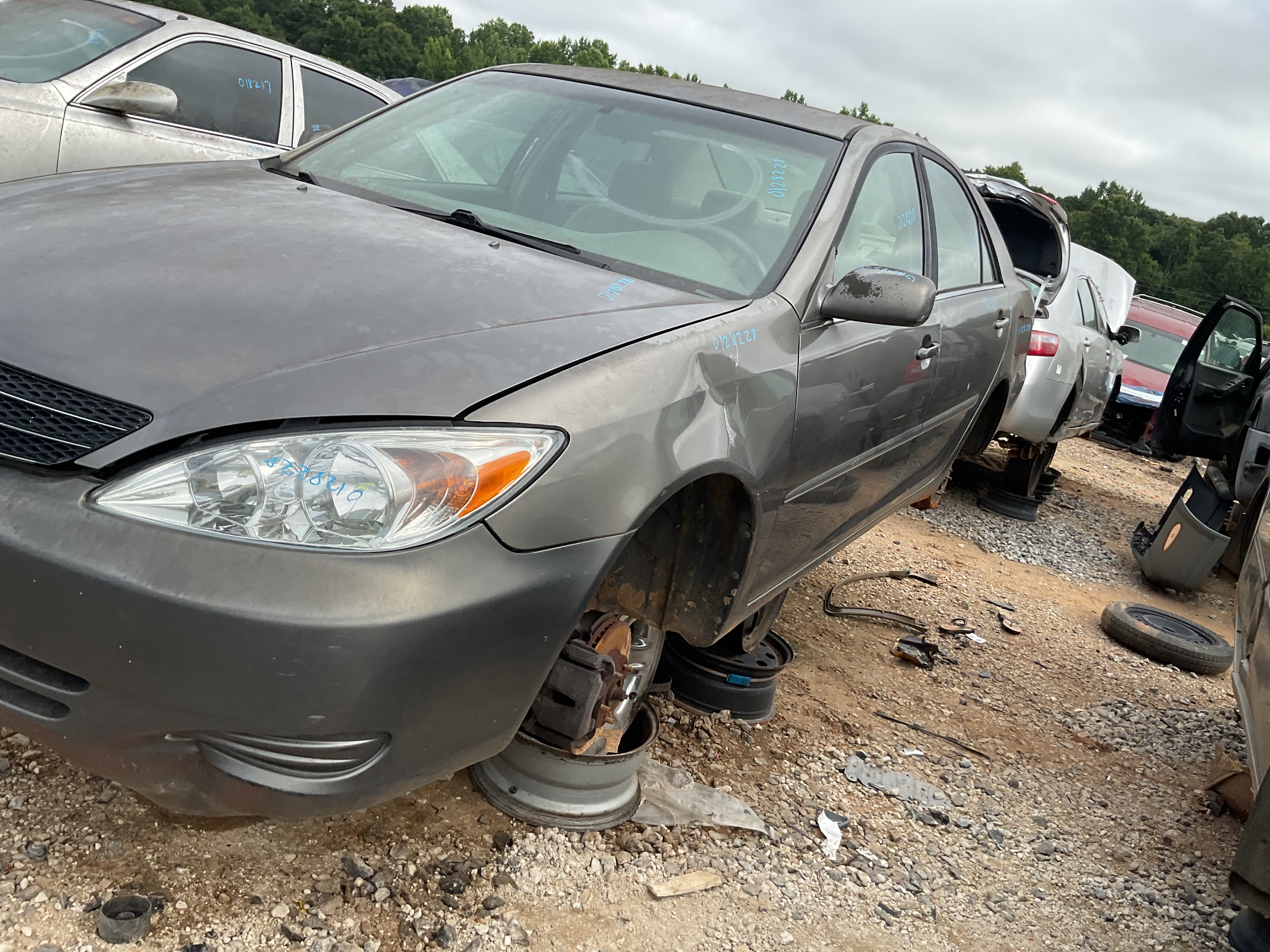 2004 TOYOTA Camry